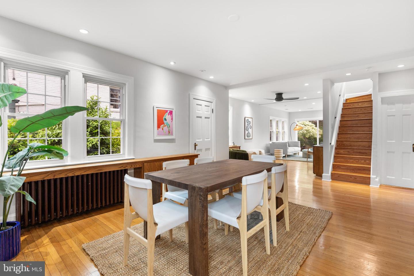 2819 S JOYCE ST, ARLINGTON, Virginia 22202, 4 Bedrooms Bedrooms, ,4 BathroomsBathrooms,Residential,For sale,2819 S JOYCE ST,VAAR2055498 MLS # VAAR2055498