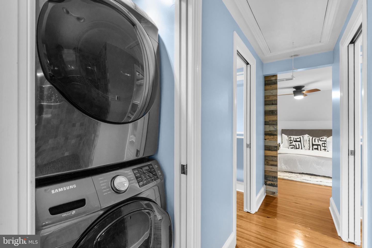 2819 S JOYCE ST, ARLINGTON, Virginia 22202, 4 Bedrooms Bedrooms, ,4 BathroomsBathrooms,Residential,For sale,2819 S JOYCE ST,VAAR2055498 MLS # VAAR2055498