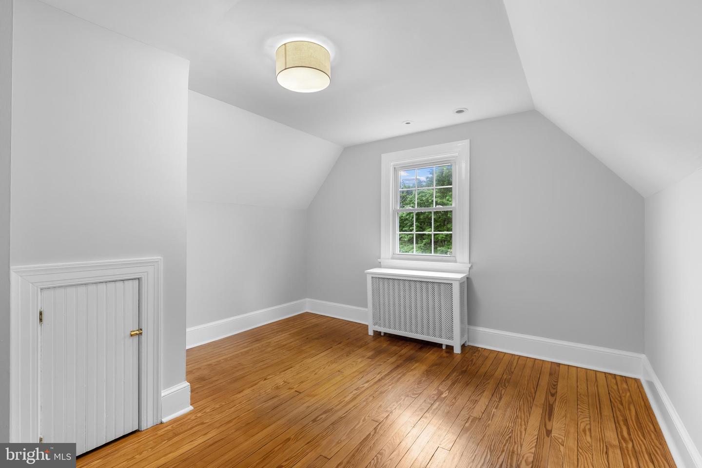 2819 S JOYCE ST, ARLINGTON, Virginia 22202, 4 Bedrooms Bedrooms, ,4 BathroomsBathrooms,Residential,For sale,2819 S JOYCE ST,VAAR2055498 MLS # VAAR2055498