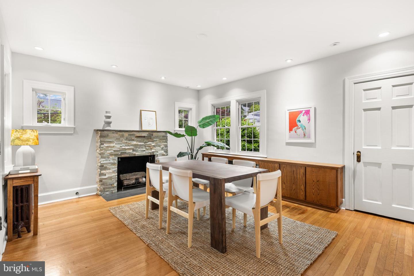 2819 S JOYCE ST, ARLINGTON, Virginia 22202, 4 Bedrooms Bedrooms, ,4 BathroomsBathrooms,Residential,For sale,2819 S JOYCE ST,VAAR2055498 MLS # VAAR2055498