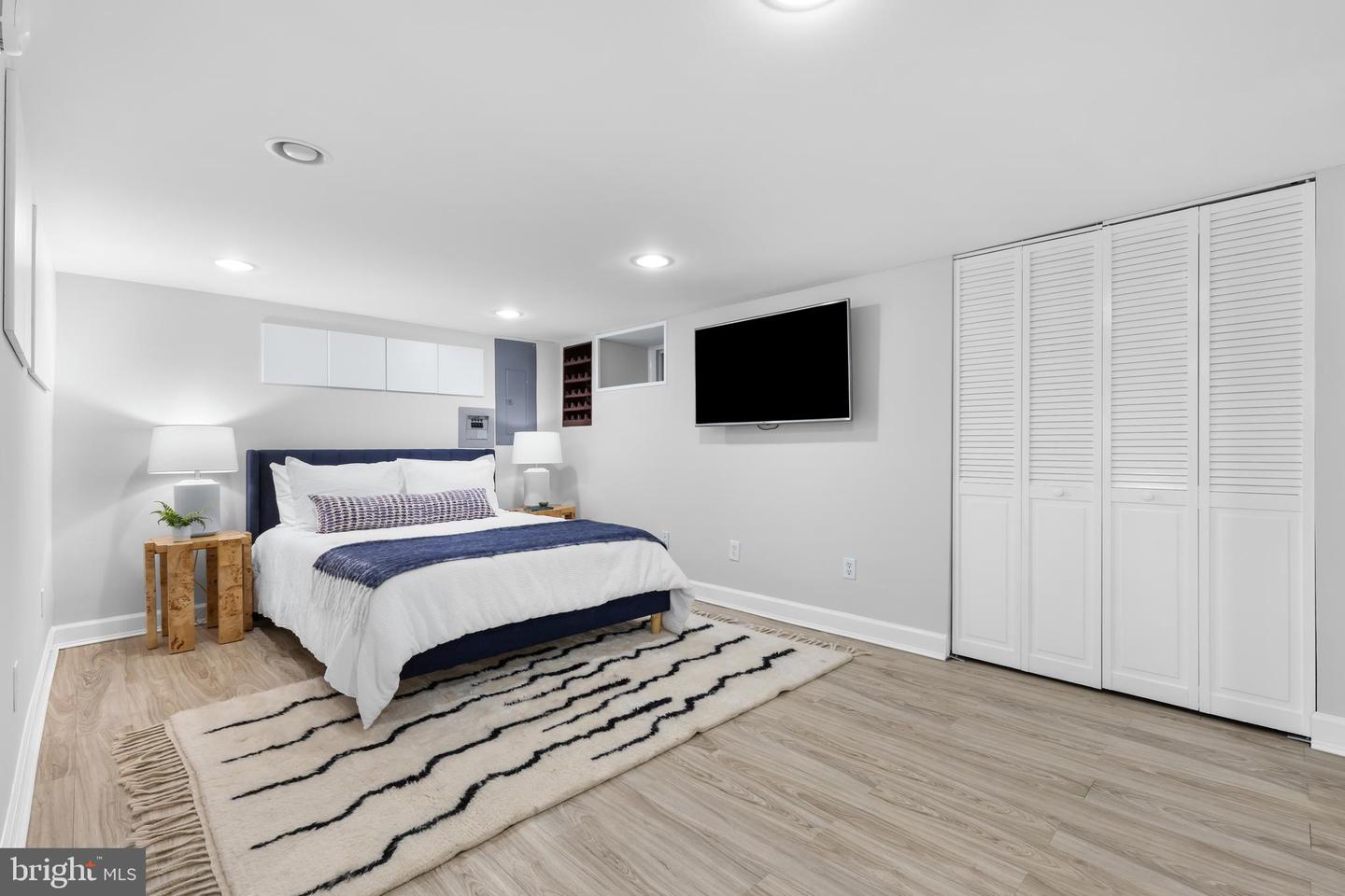 2819 S JOYCE ST, ARLINGTON, Virginia 22202, 4 Bedrooms Bedrooms, ,4 BathroomsBathrooms,Residential,For sale,2819 S JOYCE ST,VAAR2055498 MLS # VAAR2055498
