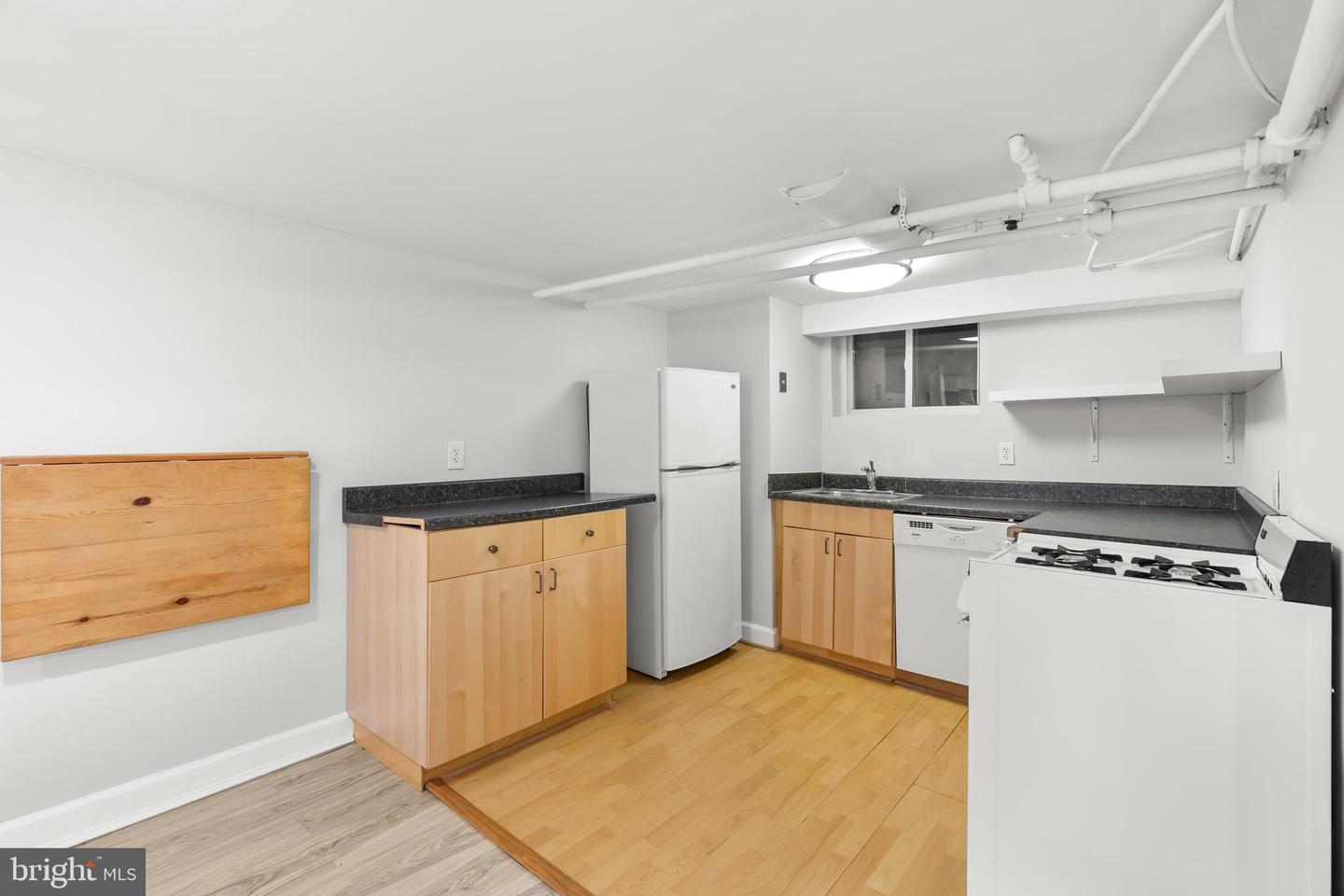 2819 S JOYCE ST, ARLINGTON, Virginia 22202, 4 Bedrooms Bedrooms, ,4 BathroomsBathrooms,Residential,For sale,2819 S JOYCE ST,VAAR2055498 MLS # VAAR2055498
