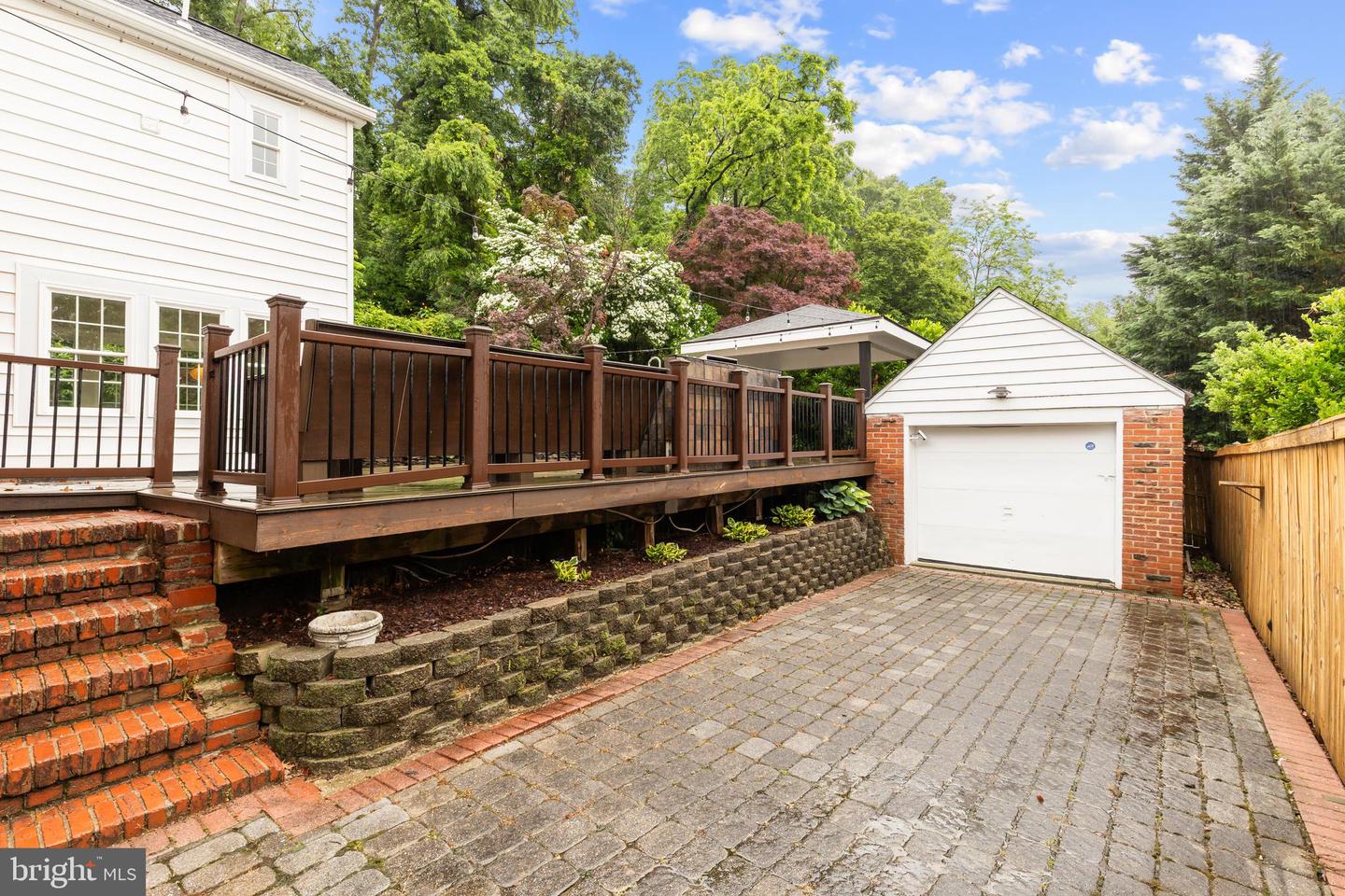 2819 S JOYCE ST, ARLINGTON, Virginia 22202, 4 Bedrooms Bedrooms, ,4 BathroomsBathrooms,Residential,For sale,2819 S JOYCE ST,VAAR2055498 MLS # VAAR2055498