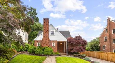 2819 S JOYCE ST, ARLINGTON, Virginia 22202, 4 Bedrooms Bedrooms, ,4 BathroomsBathrooms,Residential,For sale,2819 S JOYCE ST,VAAR2055498 MLS # VAAR2055498