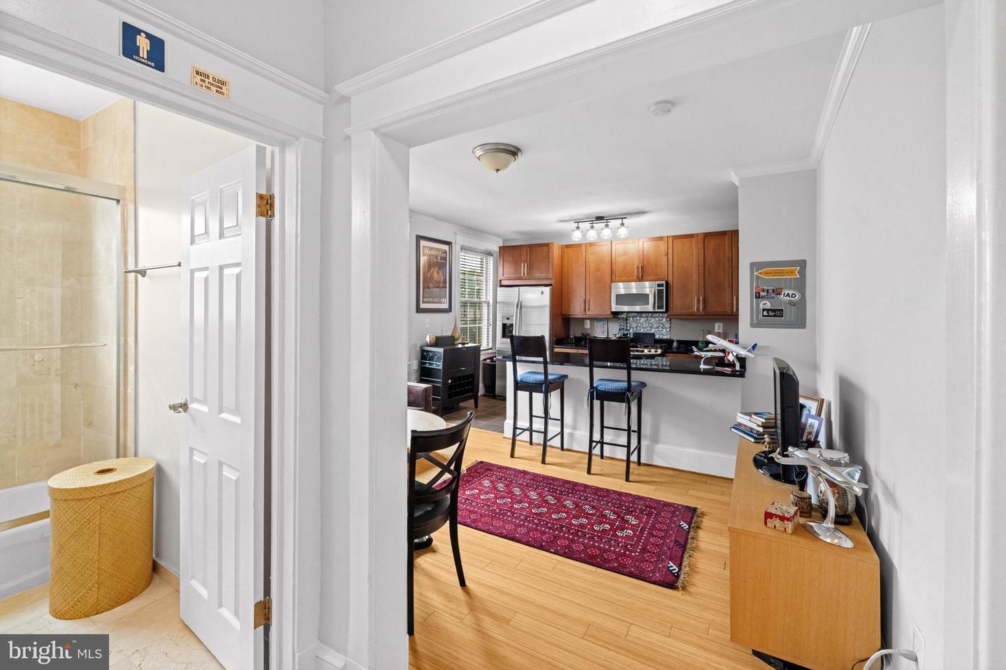 3024 WISCONSIN AVE NW #208, WASHINGTON, District Of Columbia 20016, 1 Bedroom Bedrooms, ,1 BathroomBathrooms,Residential,For sale,3024 WISCONSIN AVE NW #208,DCDC2193850 MLS # DCDC2193850
