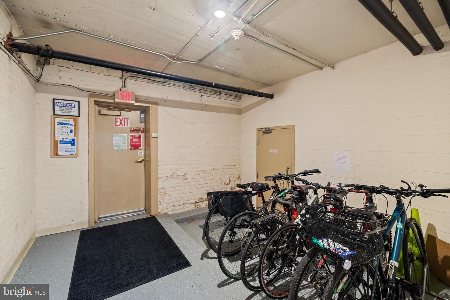 3024 WISCONSIN AVE NW #208, WASHINGTON, District Of Columbia 20016, 1 Bedroom Bedrooms, ,1 BathroomBathrooms,Residential,For sale,3024 WISCONSIN AVE NW #208,DCDC2193850 MLS # DCDC2193850