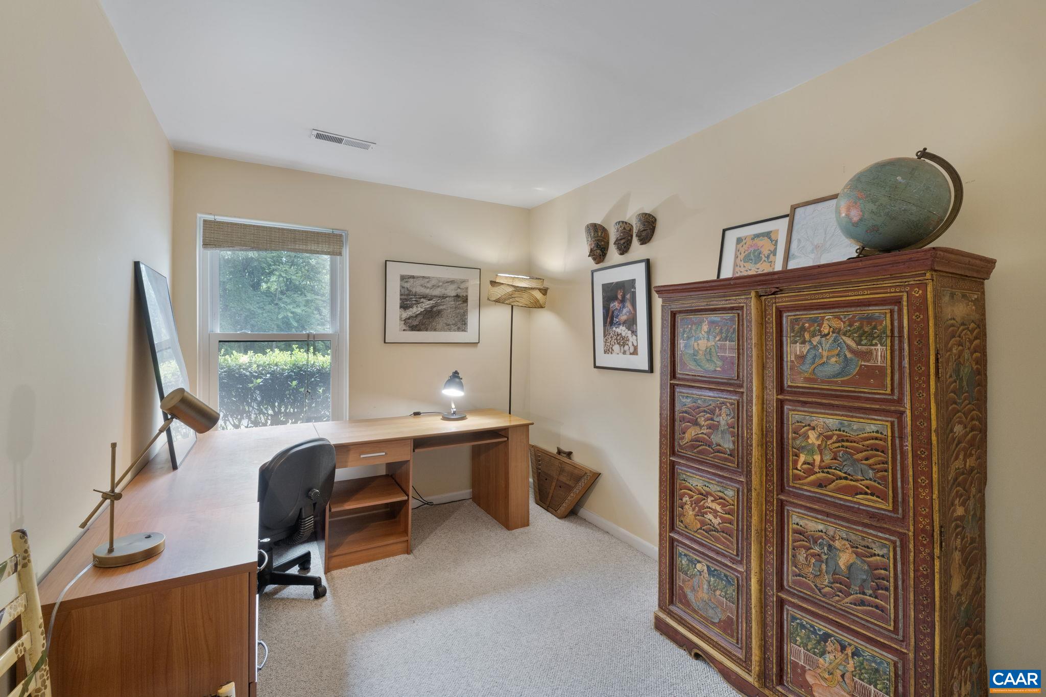 734 EXTON CT, CHARLOTTESVILLE, Virginia 22901, 2 Bedrooms Bedrooms, ,1 BathroomBathrooms,Residential,734 EXTON CT,664433 MLS # 664433