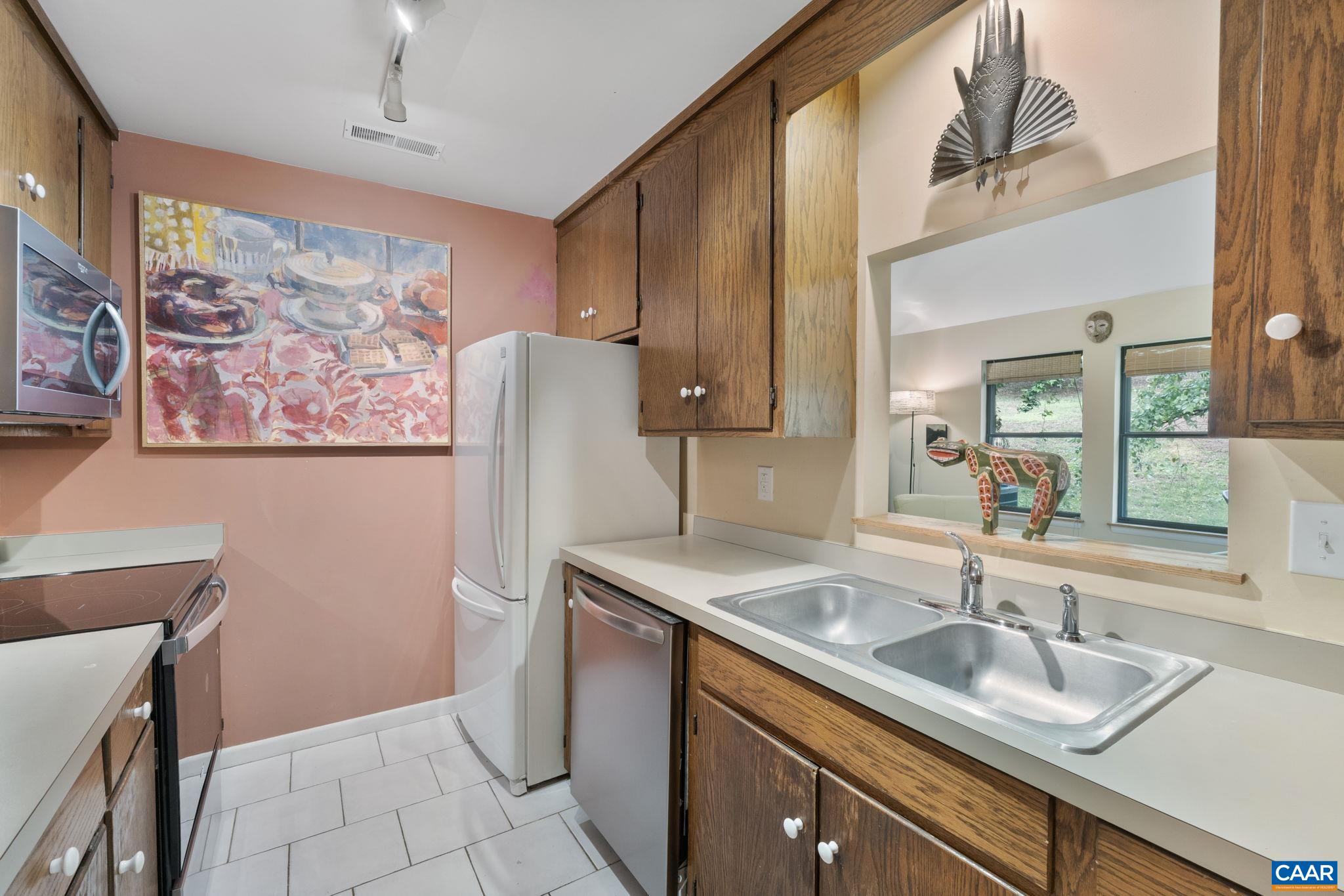 734 EXTON CT, CHARLOTTESVILLE, Virginia 22901, 2 Bedrooms Bedrooms, ,1 BathroomBathrooms,Residential,734 EXTON CT,664433 MLS # 664433