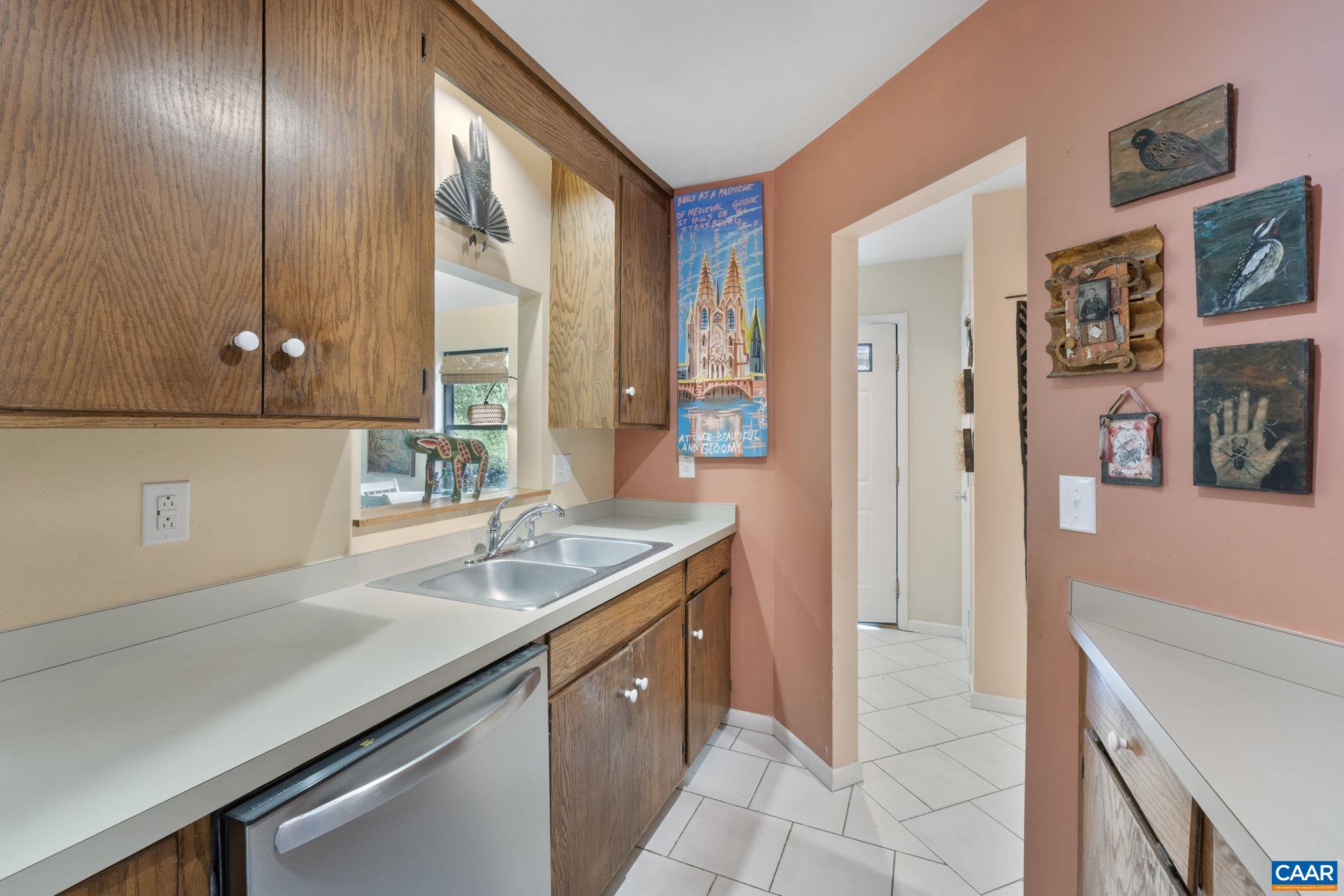 734 EXTON CT, CHARLOTTESVILLE, Virginia 22901, 2 Bedrooms Bedrooms, ,1 BathroomBathrooms,Residential,734 EXTON CT,664433 MLS # 664433