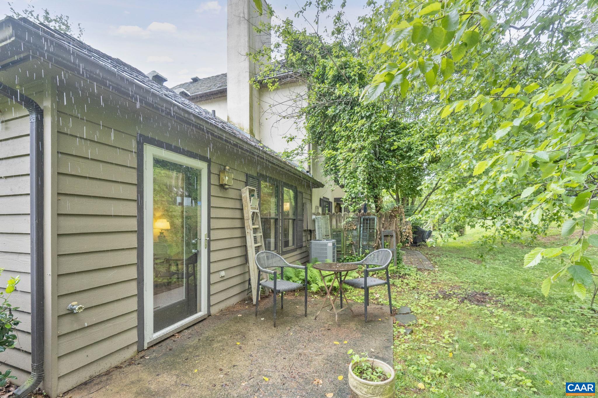 734 EXTON CT, CHARLOTTESVILLE, Virginia 22901, 2 Bedrooms Bedrooms, ,1 BathroomBathrooms,Residential,734 EXTON CT,664433 MLS # 664433