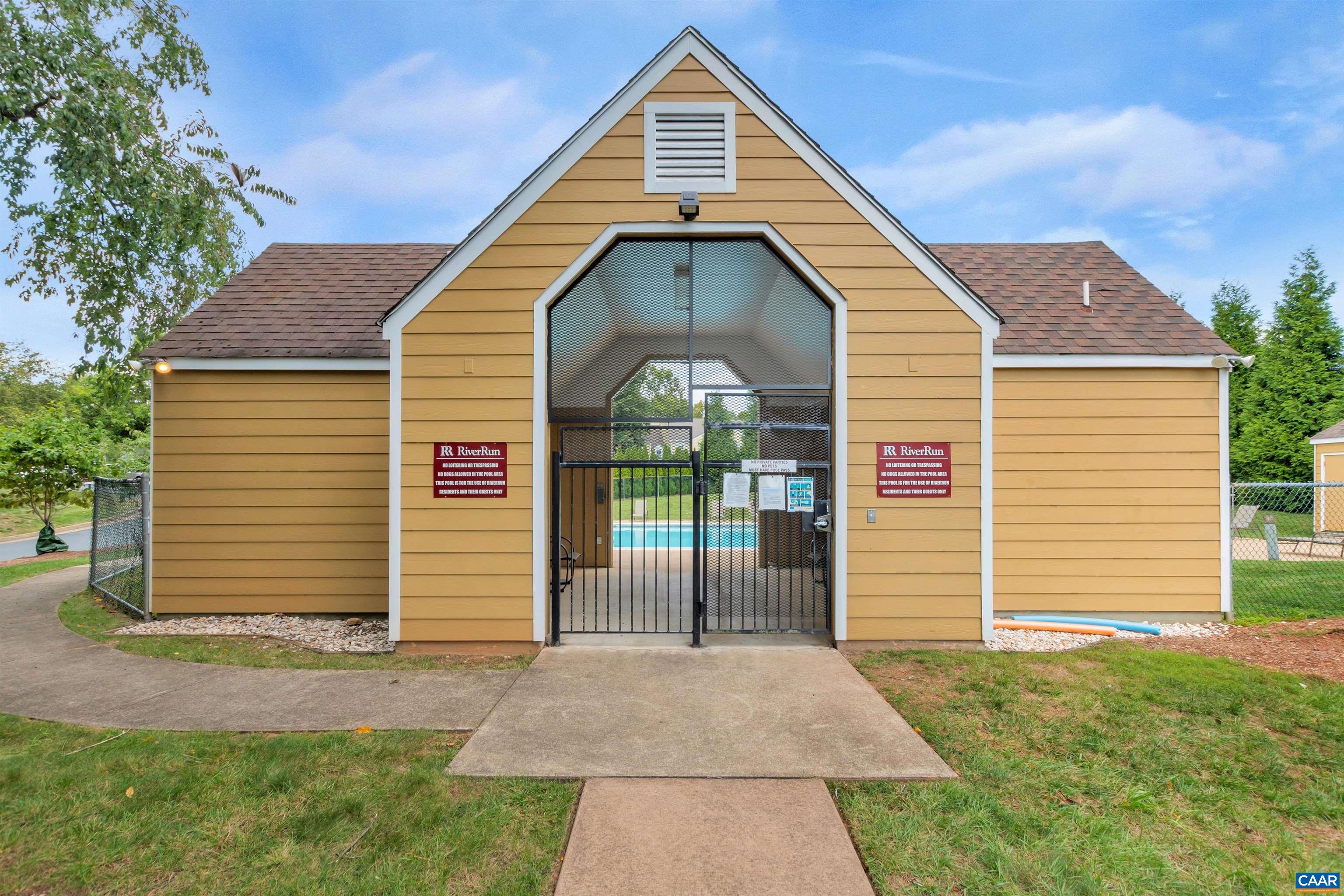 734 EXTON CT, CHARLOTTESVILLE, Virginia 22901, 2 Bedrooms Bedrooms, ,1 BathroomBathrooms,Residential,734 EXTON CT,664433 MLS # 664433
