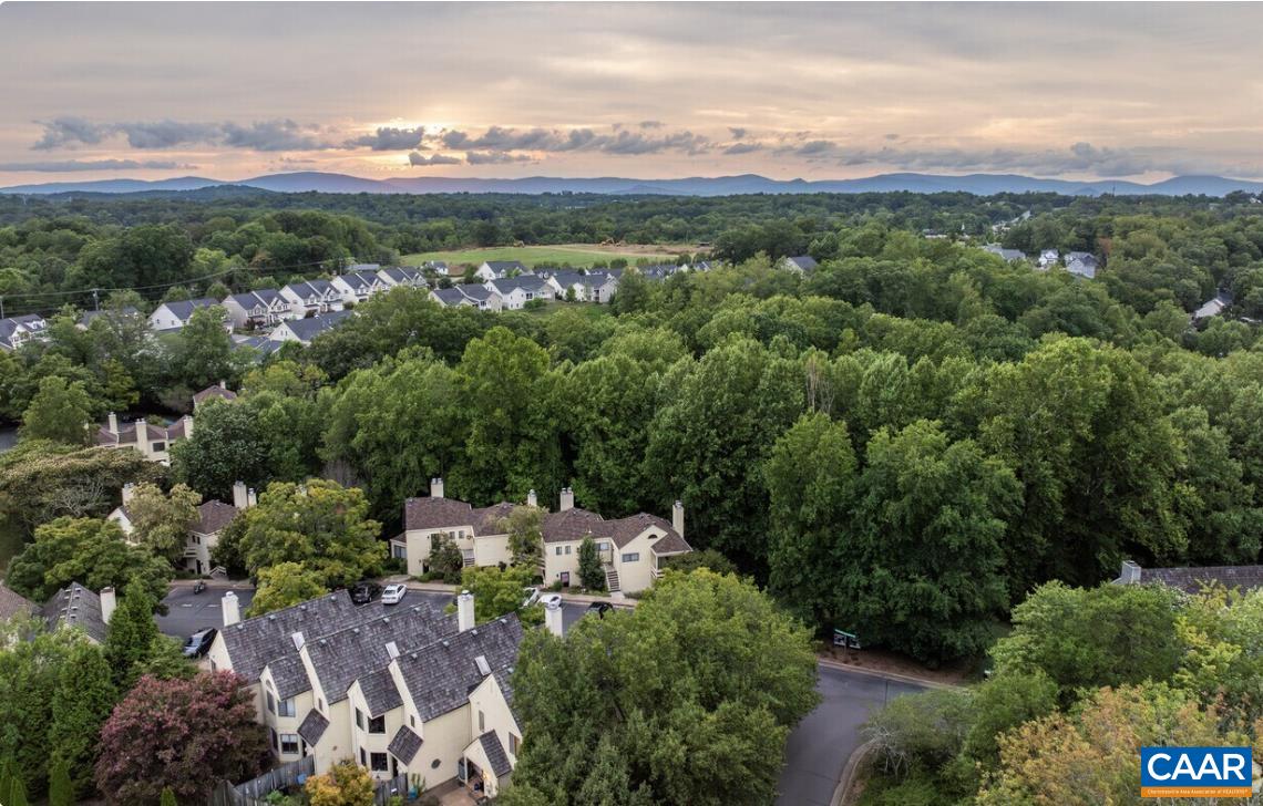 734 EXTON CT, CHARLOTTESVILLE, Virginia 22901, 2 Bedrooms Bedrooms, ,1 BathroomBathrooms,Residential,734 EXTON CT,664433 MLS # 664433