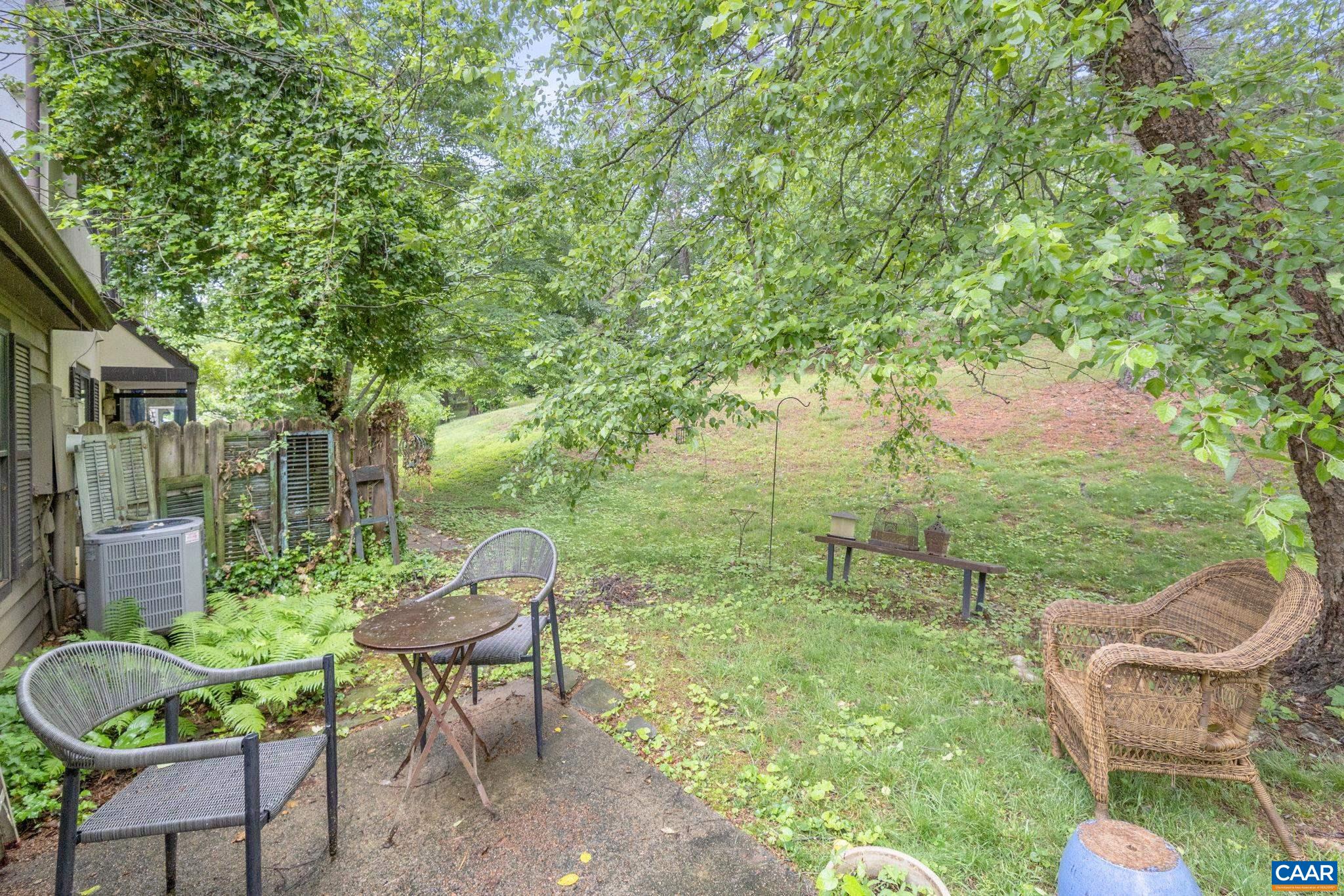734 EXTON CT, CHARLOTTESVILLE, Virginia 22901, 2 Bedrooms Bedrooms, ,1 BathroomBathrooms,Residential,734 EXTON CT,664433 MLS # 664433