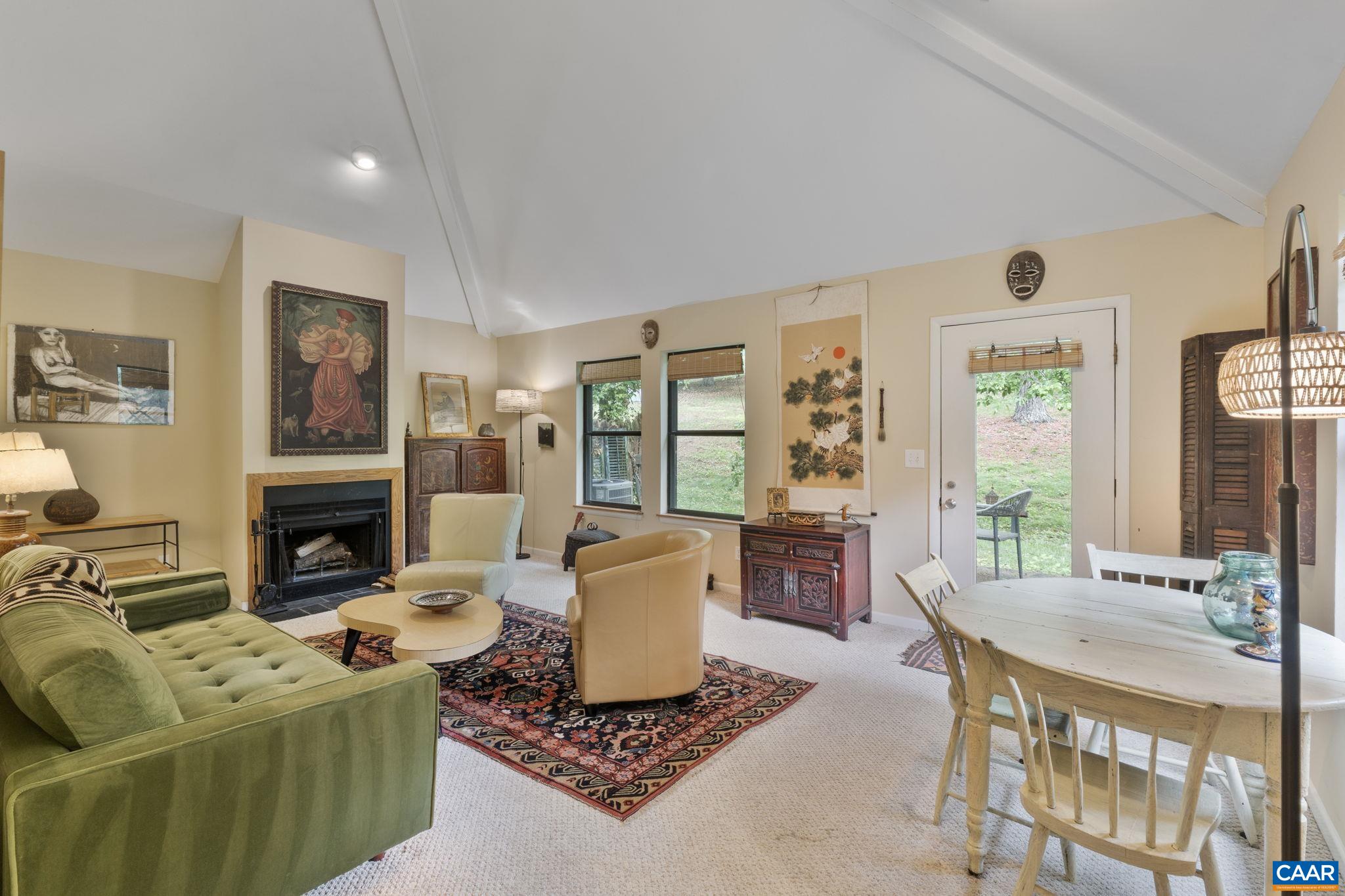 734 EXTON CT, CHARLOTTESVILLE, Virginia 22901, 2 Bedrooms Bedrooms, ,1 BathroomBathrooms,Residential,734 EXTON CT,664433 MLS # 664433