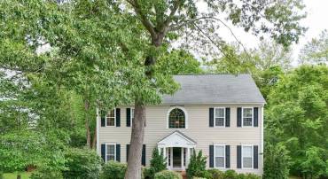 1396 DUNLORA DR, CHARLOTTESVILLE, Virginia 22901, 5 Bedrooms Bedrooms, ,3 BathroomsBathrooms,Residential,1396 DUNLORA DR,664464 MLS # 664464