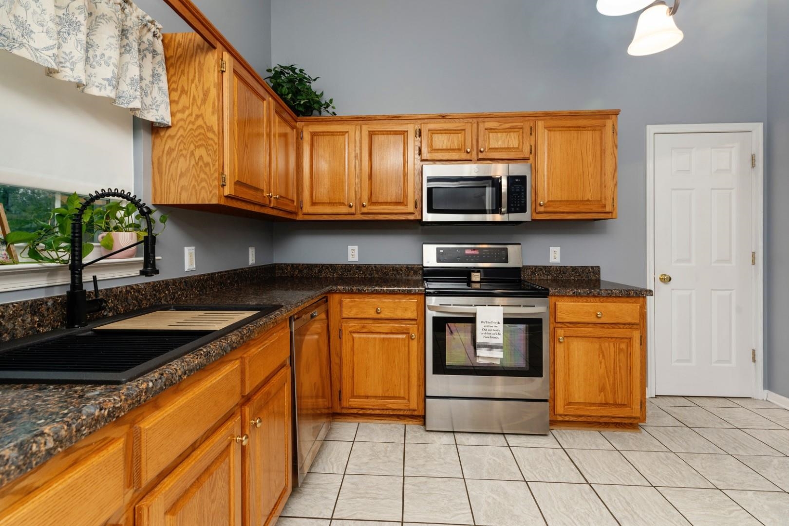 88 ASHLEIGH DR, WAYNESBORO, Virginia 22980, 2 Bedrooms Bedrooms, ,2 BathroomsBathrooms,Residential,88 ASHLEIGH DR,664572 MLS # 664572
