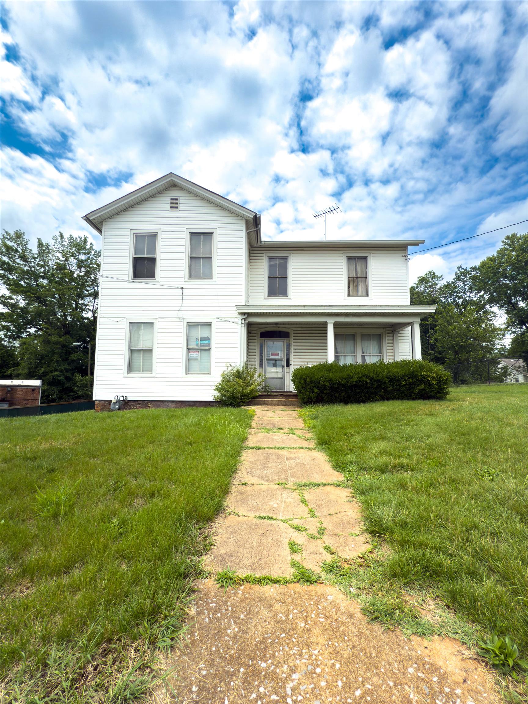 2329 FORT AVE, LYNCHBURG, Virginia 24501, 3 Bedrooms Bedrooms, ,1 BathroomBathrooms,Residential,2329 FORT AVE,664574 MLS # 664574