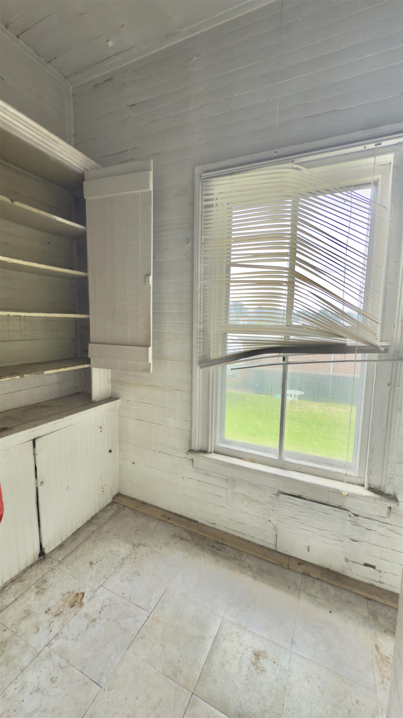 2329 FORT AVE, LYNCHBURG, Virginia 24501, 3 Bedrooms Bedrooms, ,1 BathroomBathrooms,Residential,2329 FORT AVE,664574 MLS # 664574