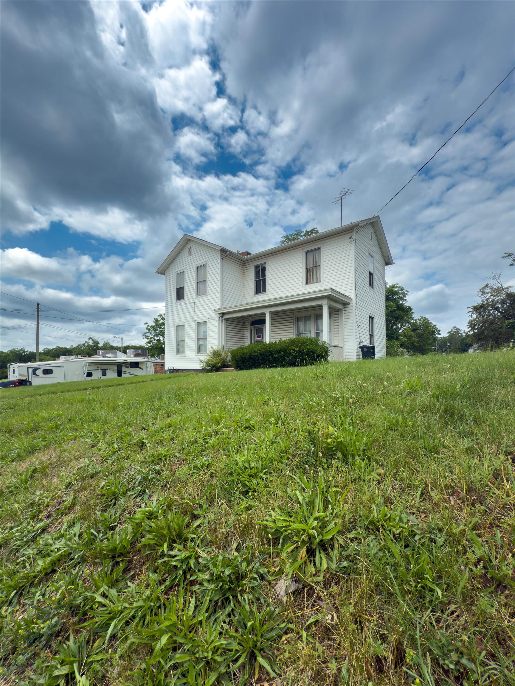 2329 FORT AVE, LYNCHBURG, Virginia 24501, 3 Bedrooms Bedrooms, ,1 BathroomBathrooms,Residential,2329 FORT AVE,664574 MLS # 664574