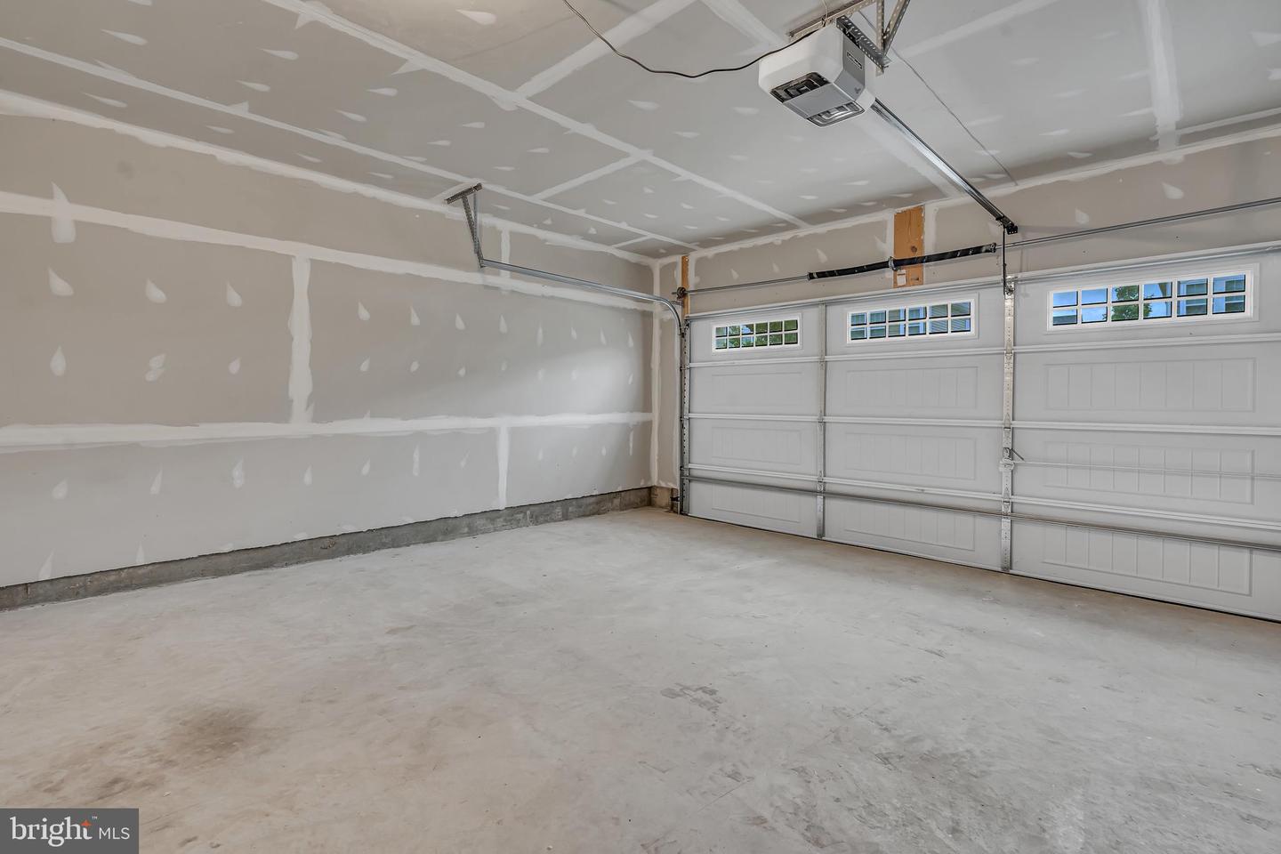 42482 BENFOLD SQ, BRAMBLETON, Virginia 20148, 3 Bedrooms Bedrooms, ,2 BathroomsBathrooms,Residential,For sale,42482 BENFOLD SQ,VALO2093266 MLS # VALO2093266