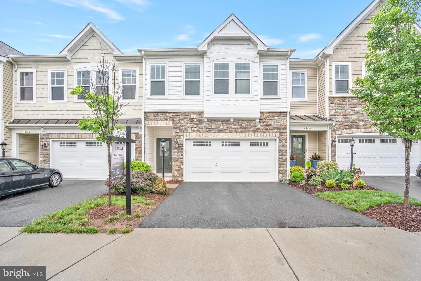42482 BENFOLD SQ, BRAMBLETON, Virginia 20148, 3 Bedrooms Bedrooms, ,2 BathroomsBathrooms,Residential,For sale,42482 BENFOLD SQ,VALO2093266 MLS # VALO2093266