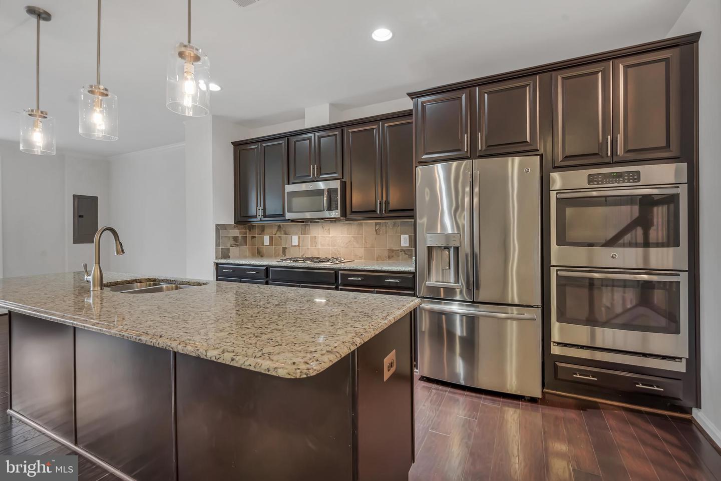 42482 BENFOLD SQ, BRAMBLETON, Virginia 20148, 3 Bedrooms Bedrooms, ,2 BathroomsBathrooms,Residential,For sale,42482 BENFOLD SQ,VALO2093266 MLS # VALO2093266