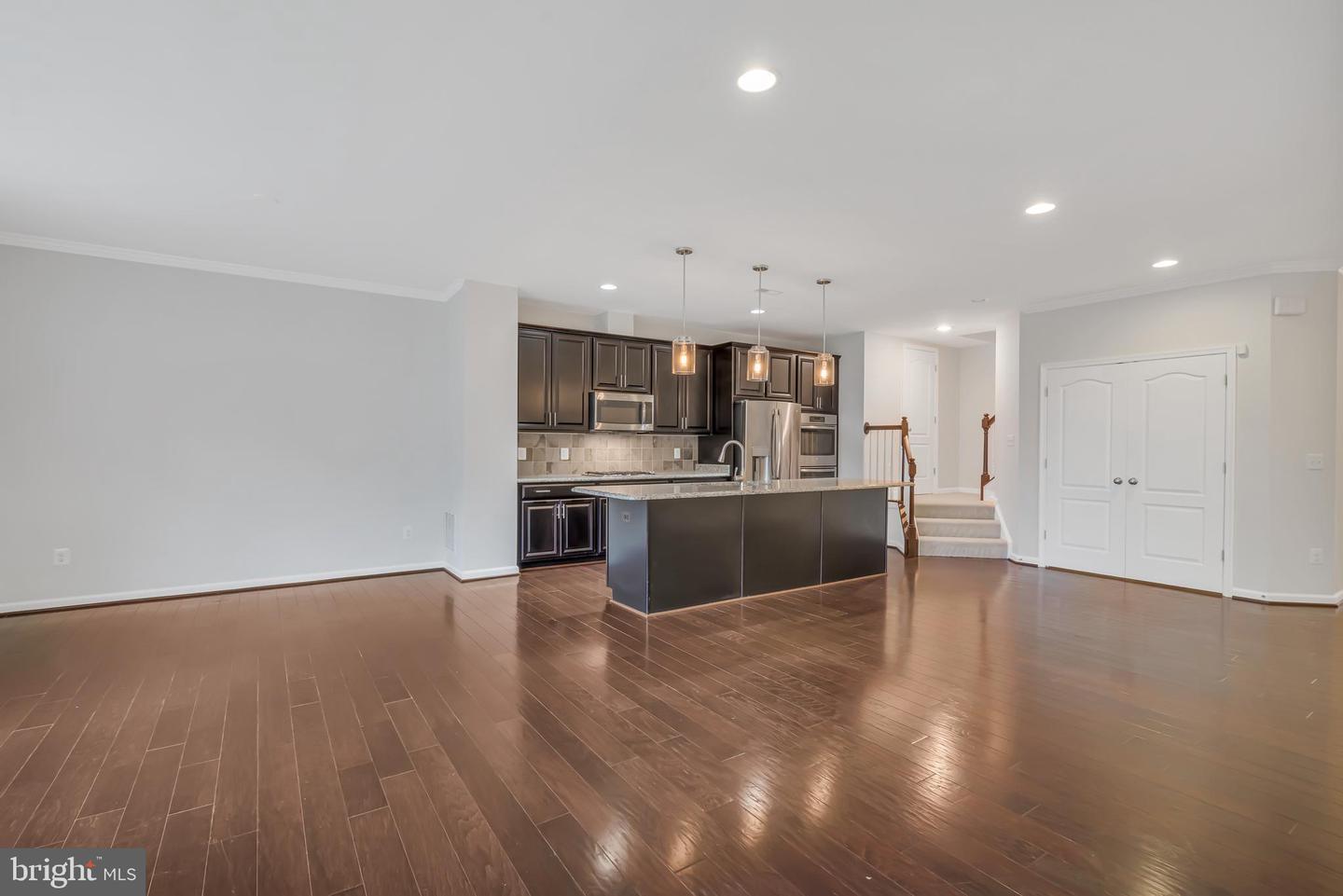 42482 BENFOLD SQ, BRAMBLETON, Virginia 20148, 3 Bedrooms Bedrooms, ,2 BathroomsBathrooms,Residential,For sale,42482 BENFOLD SQ,VALO2093266 MLS # VALO2093266