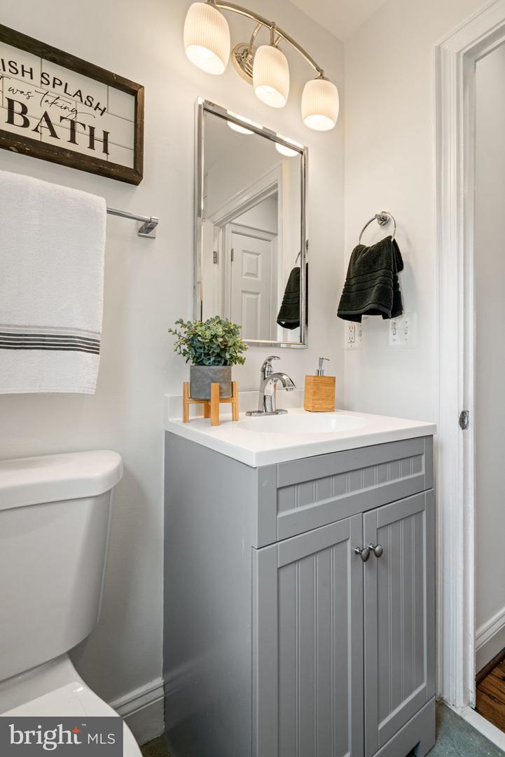 6005 MONTICELLO RD, ALEXANDRIA, Virginia 22303, 3 Bedrooms Bedrooms, ,2 BathroomsBathrooms,Residential,For sale,6005 MONTICELLO RD,VAFX2233252 MLS # VAFX2233252