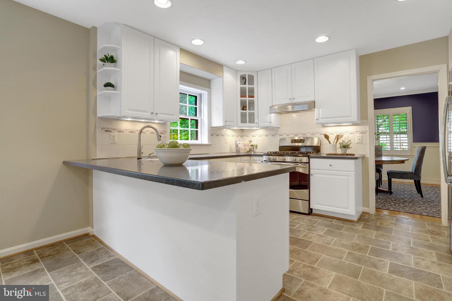 6323 22ND RD N, ARLINGTON, Virginia 22205, 4 Bedrooms Bedrooms, ,3 BathroomsBathrooms,Residential,For sale,6323 22ND RD N,VAAR2055854 MLS # VAAR2055854