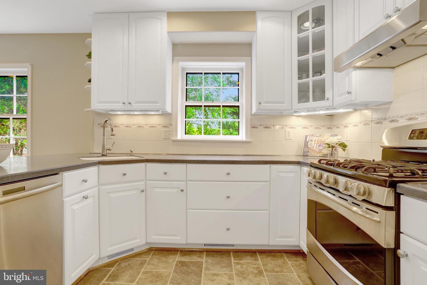 6323 22ND RD N, ARLINGTON, Virginia 22205, 4 Bedrooms Bedrooms, ,3 BathroomsBathrooms,Residential,For sale,6323 22ND RD N,VAAR2055854 MLS # VAAR2055854