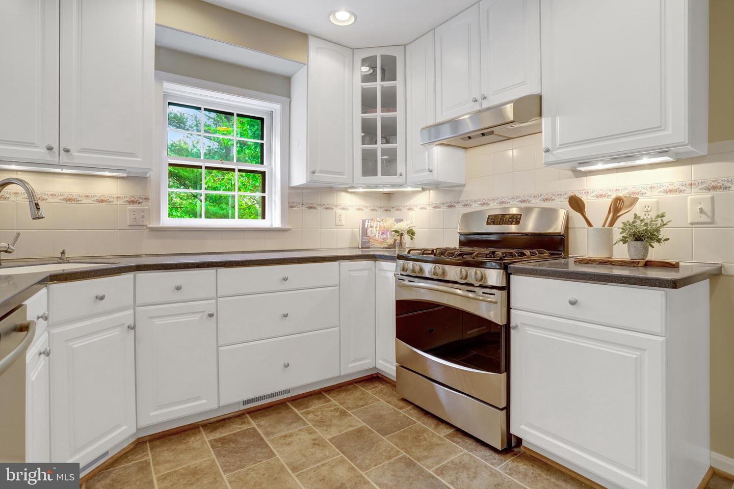 6323 22ND RD N, ARLINGTON, Virginia 22205, 4 Bedrooms Bedrooms, ,3 BathroomsBathrooms,Residential,For sale,6323 22ND RD N,VAAR2055854 MLS # VAAR2055854
