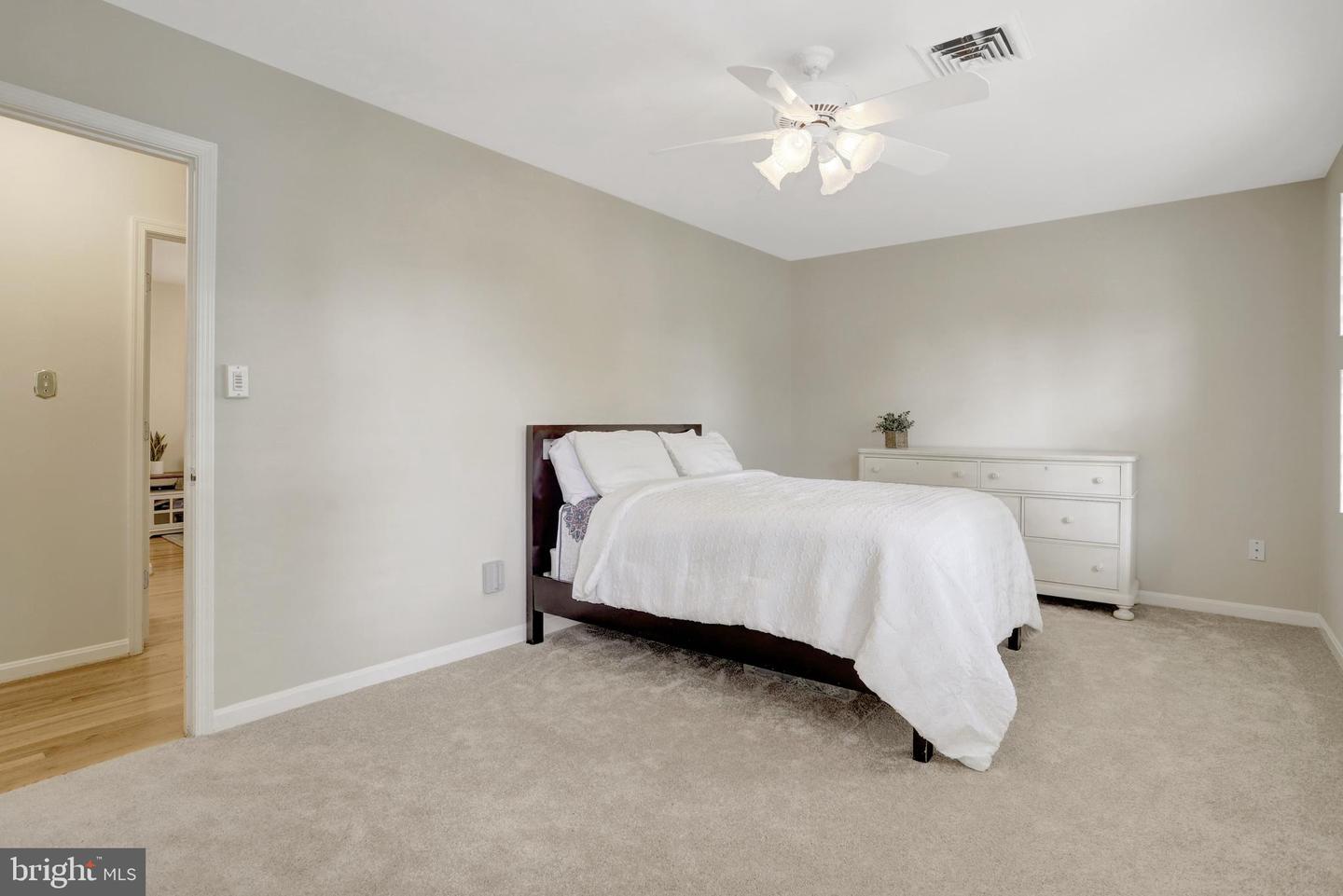 6323 22ND RD N, ARLINGTON, Virginia 22205, 4 Bedrooms Bedrooms, ,3 BathroomsBathrooms,Residential,For sale,6323 22ND RD N,VAAR2055854 MLS # VAAR2055854