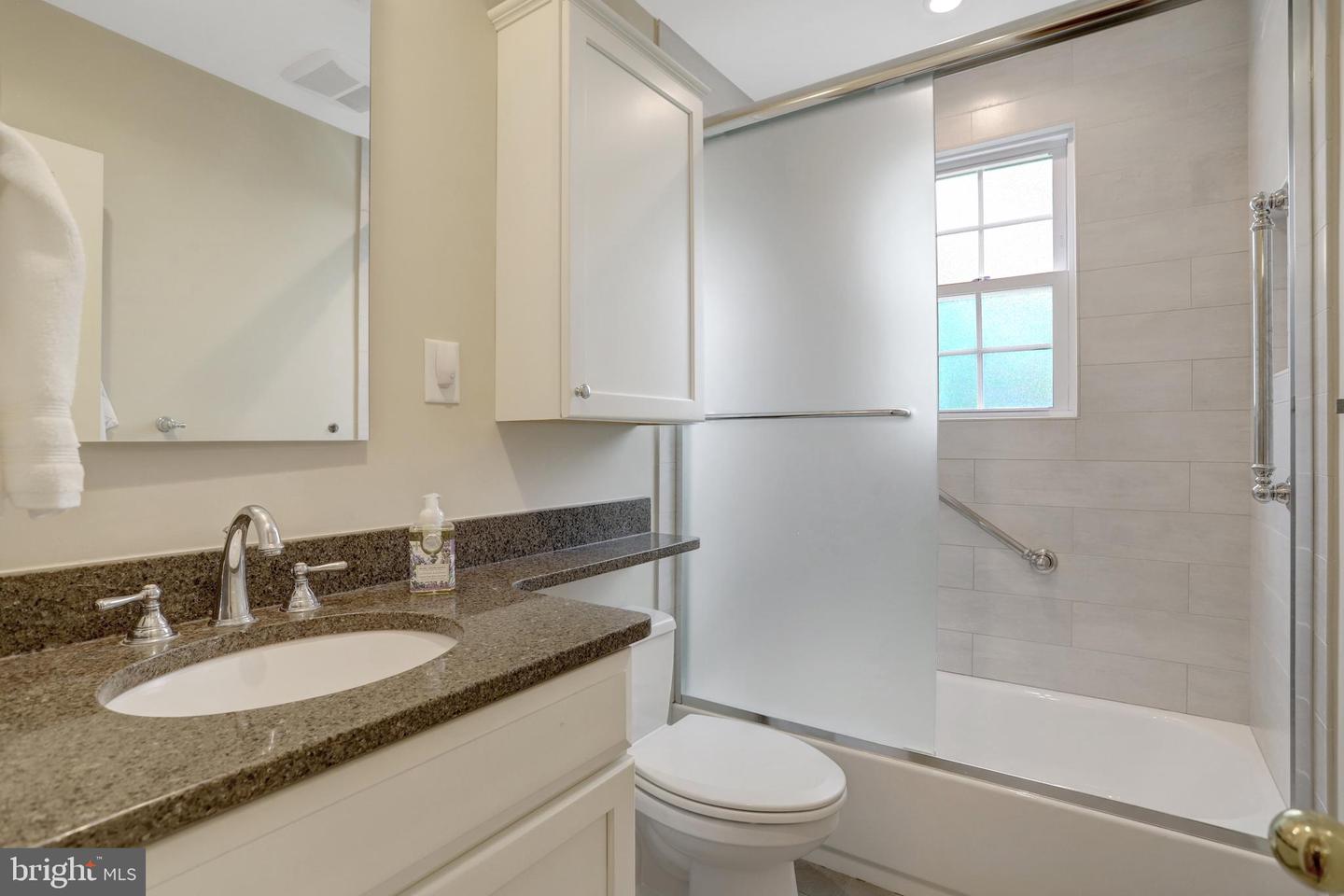 6323 22ND RD N, ARLINGTON, Virginia 22205, 4 Bedrooms Bedrooms, ,3 BathroomsBathrooms,Residential,For sale,6323 22ND RD N,VAAR2055854 MLS # VAAR2055854
