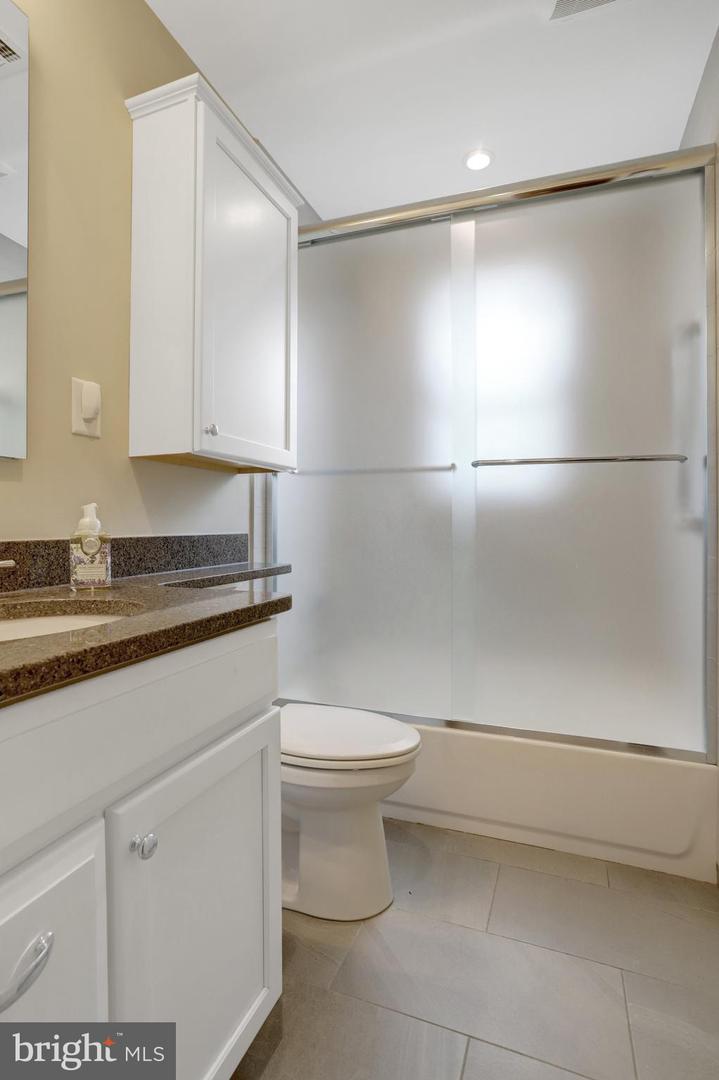 6323 22ND RD N, ARLINGTON, Virginia 22205, 4 Bedrooms Bedrooms, ,3 BathroomsBathrooms,Residential,For sale,6323 22ND RD N,VAAR2055854 MLS # VAAR2055854