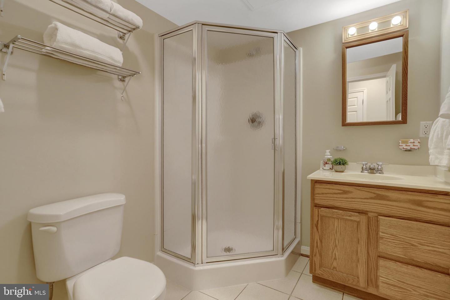6323 22ND RD N, ARLINGTON, Virginia 22205, 4 Bedrooms Bedrooms, ,3 BathroomsBathrooms,Residential,For sale,6323 22ND RD N,VAAR2055854 MLS # VAAR2055854
