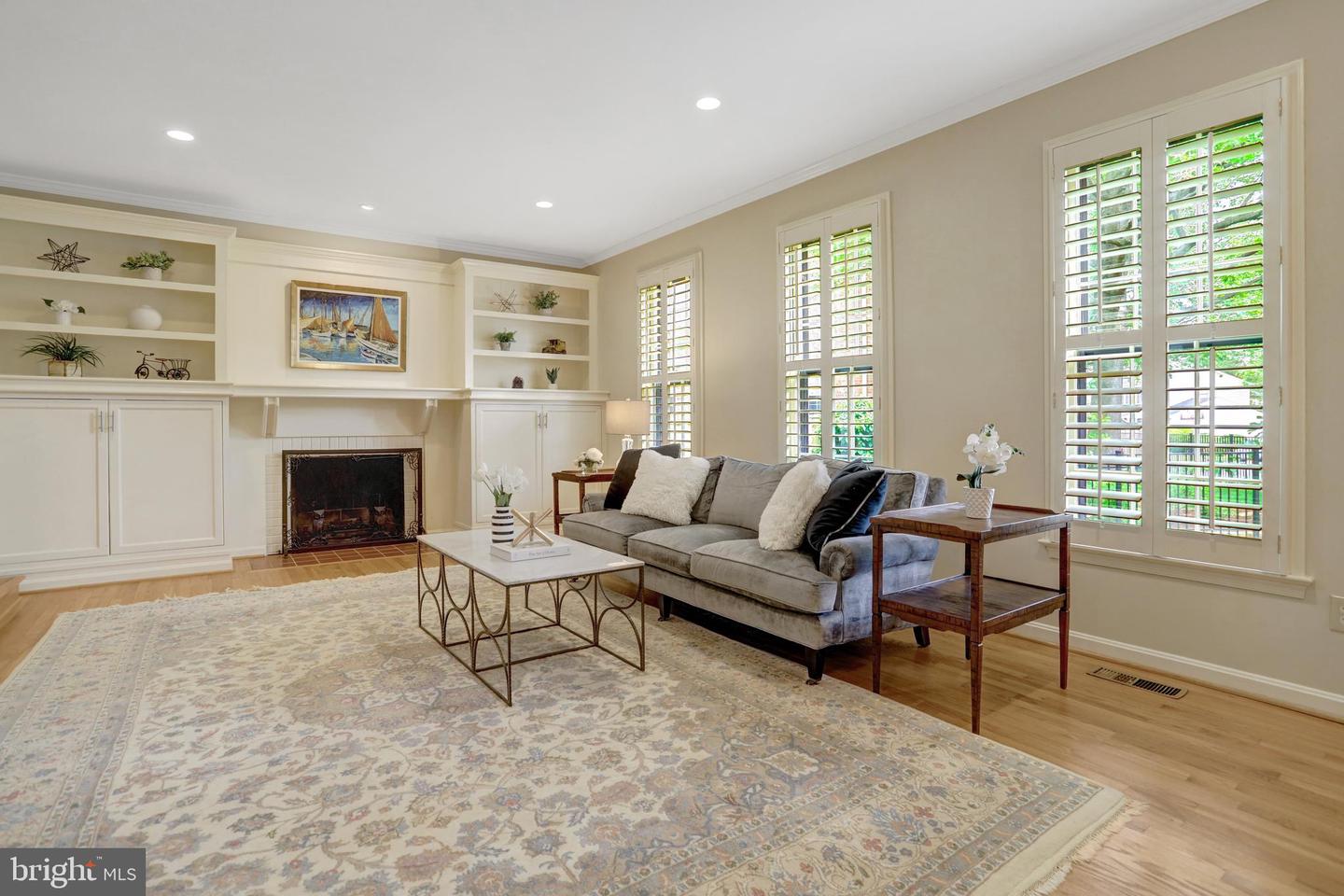 6323 22ND RD N, ARLINGTON, Virginia 22205, 4 Bedrooms Bedrooms, ,3 BathroomsBathrooms,Residential,For sale,6323 22ND RD N,VAAR2055854 MLS # VAAR2055854
