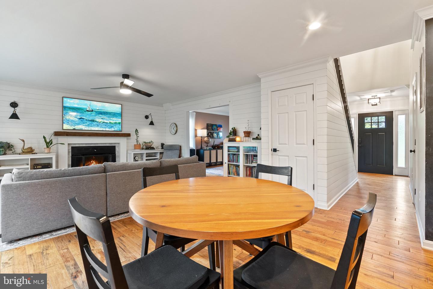 711 W COUNTRY CLUB DR, PURCELLVILLE, Virginia 20132, 4 Bedrooms Bedrooms, ,3 BathroomsBathrooms,Residential,For sale,711 W COUNTRY CLUB DR,VALO2093556 MLS # VALO2093556