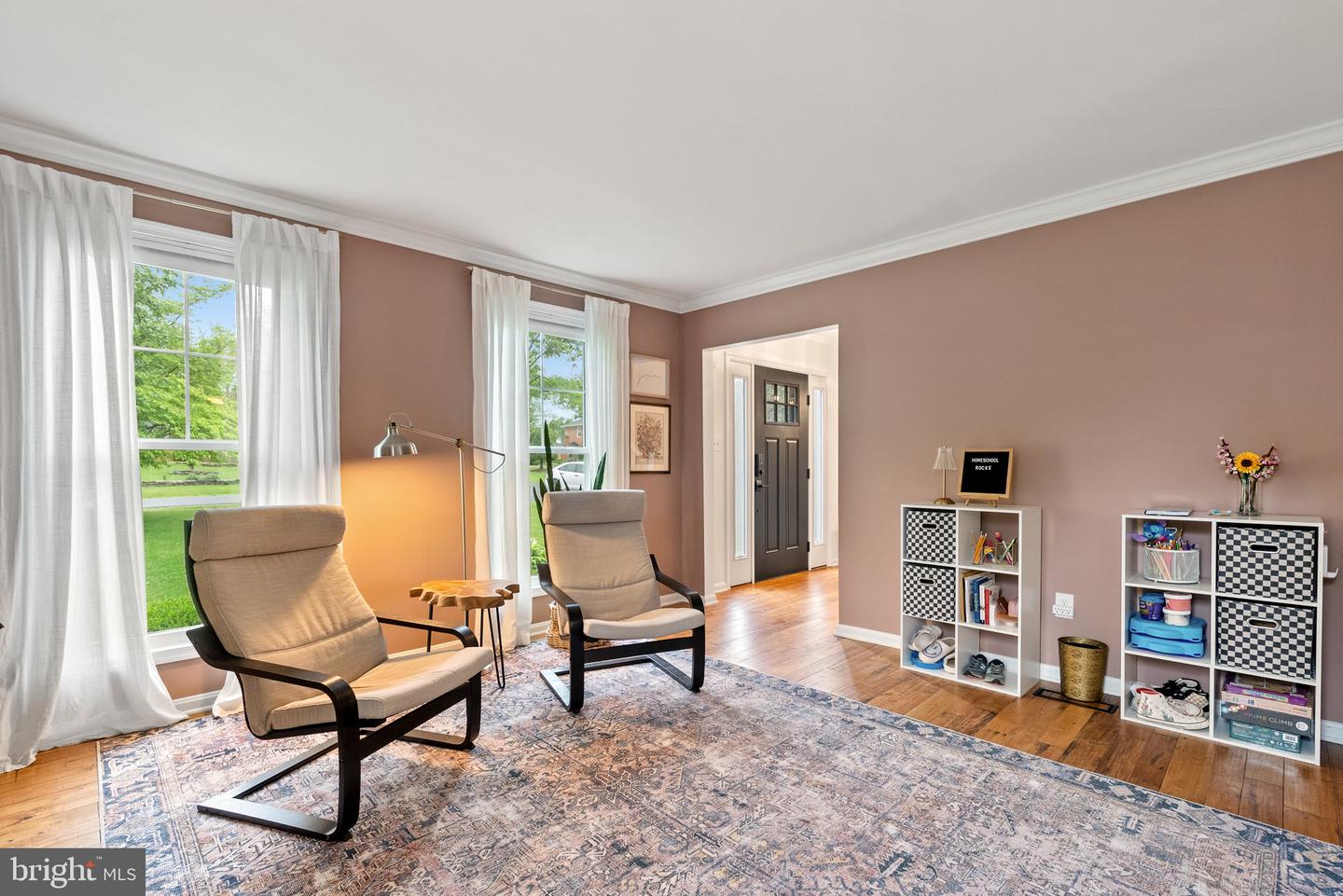 711 W COUNTRY CLUB DR, PURCELLVILLE, Virginia 20132, 4 Bedrooms Bedrooms, ,3 BathroomsBathrooms,Residential,For sale,711 W COUNTRY CLUB DR,VALO2093556 MLS # VALO2093556