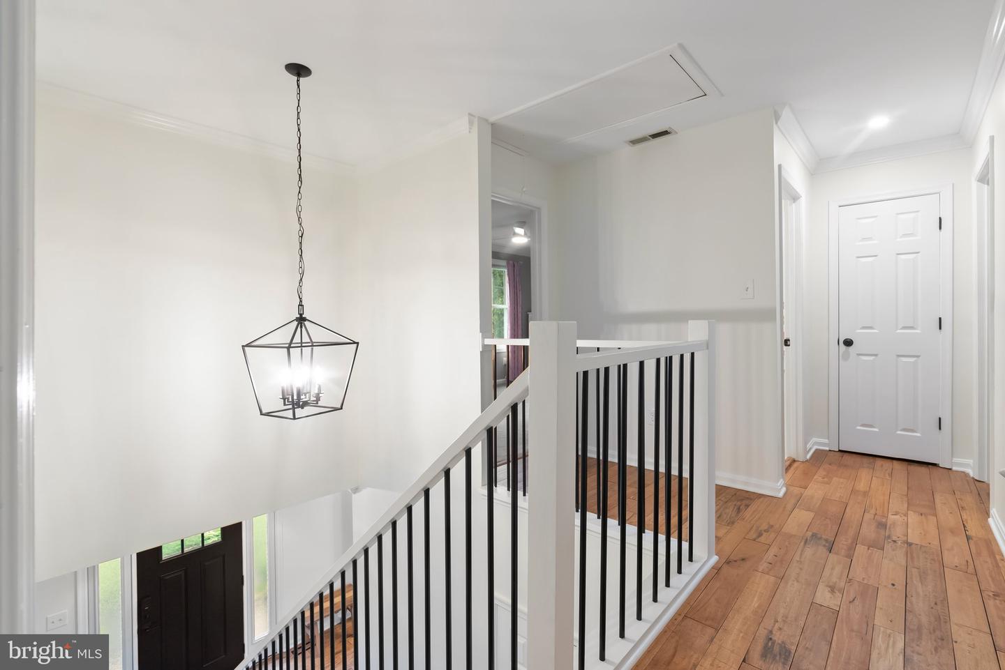 711 W COUNTRY CLUB DR, PURCELLVILLE, Virginia 20132, 4 Bedrooms Bedrooms, ,3 BathroomsBathrooms,Residential,For sale,711 W COUNTRY CLUB DR,VALO2093556 MLS # VALO2093556