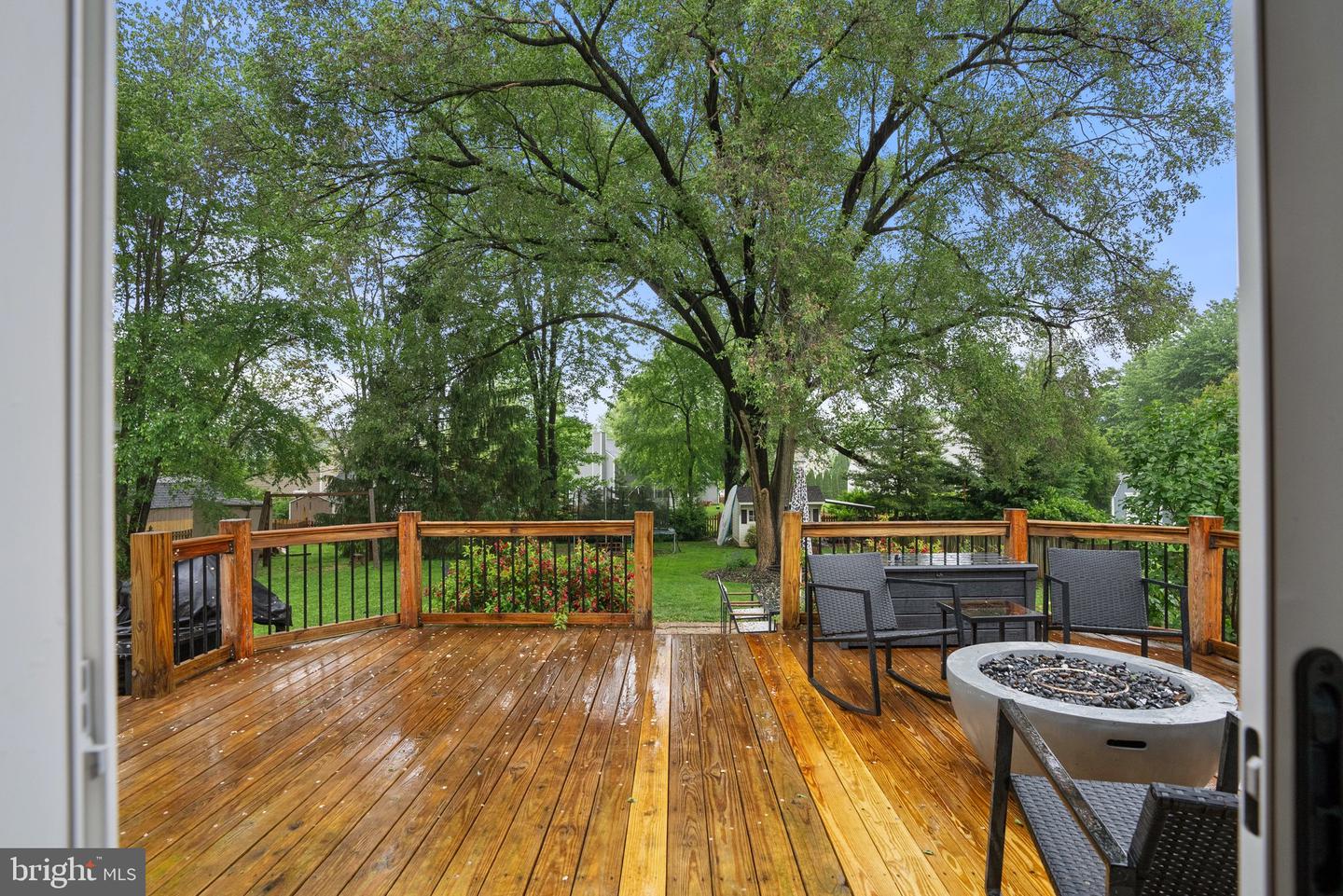 711 W COUNTRY CLUB DR, PURCELLVILLE, Virginia 20132, 4 Bedrooms Bedrooms, ,3 BathroomsBathrooms,Residential,For sale,711 W COUNTRY CLUB DR,VALO2093556 MLS # VALO2093556
