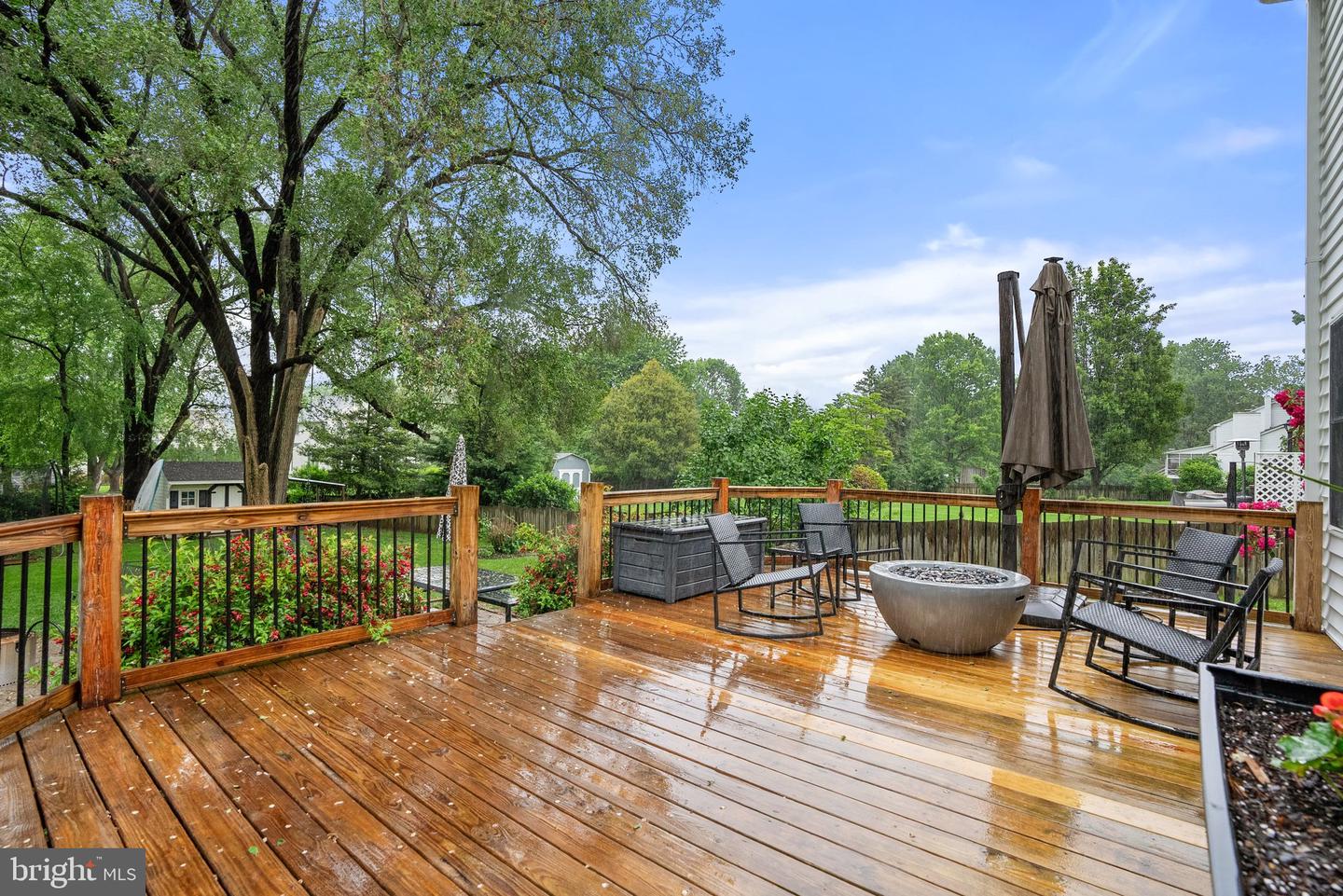 711 W COUNTRY CLUB DR, PURCELLVILLE, Virginia 20132, 4 Bedrooms Bedrooms, ,3 BathroomsBathrooms,Residential,For sale,711 W COUNTRY CLUB DR,VALO2093556 MLS # VALO2093556
