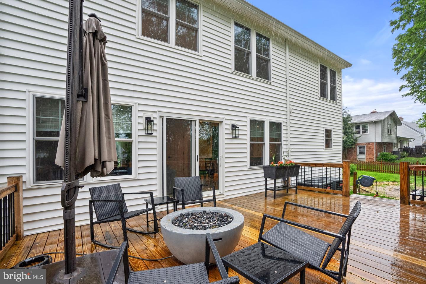 711 W COUNTRY CLUB DR, PURCELLVILLE, Virginia 20132, 4 Bedrooms Bedrooms, ,3 BathroomsBathrooms,Residential,For sale,711 W COUNTRY CLUB DR,VALO2093556 MLS # VALO2093556