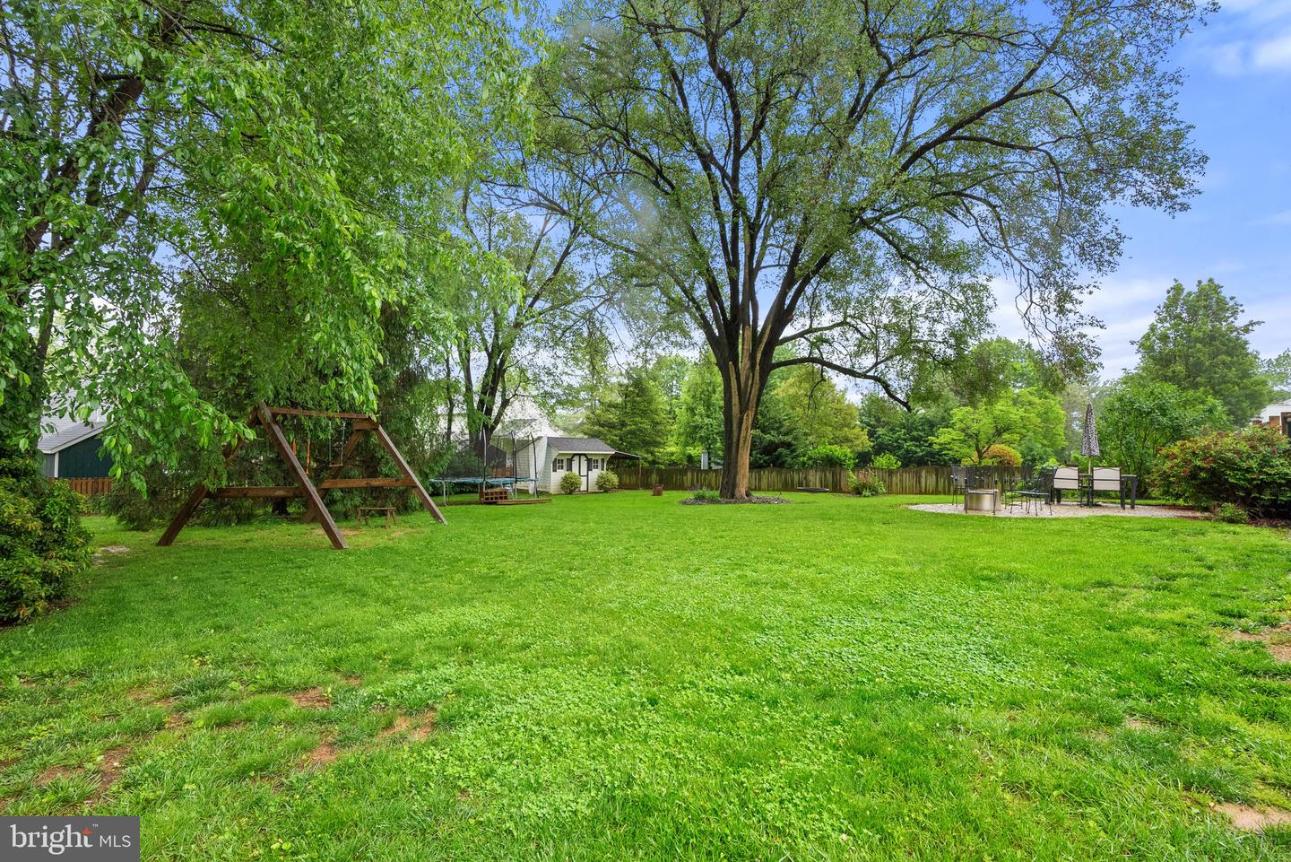 711 W COUNTRY CLUB DR, PURCELLVILLE, Virginia 20132, 4 Bedrooms Bedrooms, ,3 BathroomsBathrooms,Residential,For sale,711 W COUNTRY CLUB DR,VALO2093556 MLS # VALO2093556