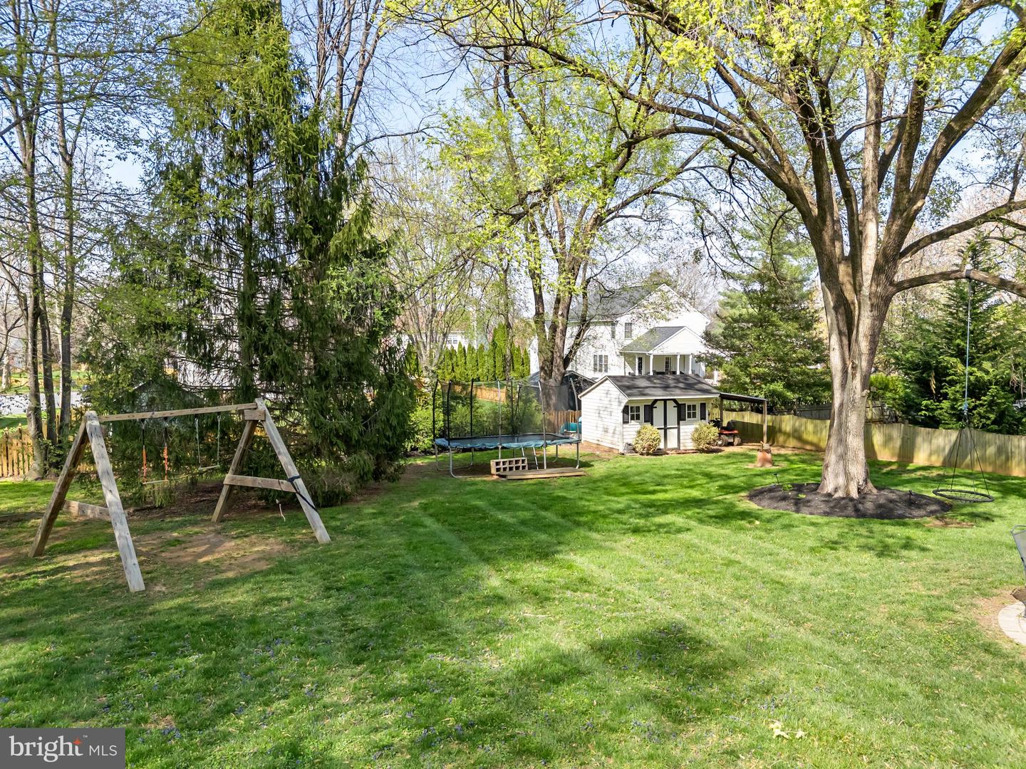 711 W COUNTRY CLUB DR, PURCELLVILLE, Virginia 20132, 4 Bedrooms Bedrooms, ,3 BathroomsBathrooms,Residential,For sale,711 W COUNTRY CLUB DR,VALO2093556 MLS # VALO2093556
