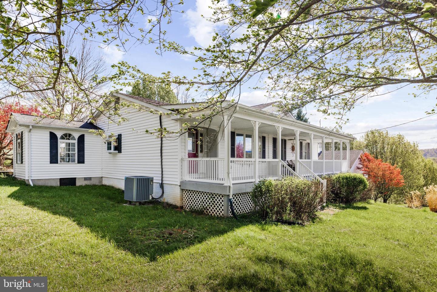 1049 LAUREL GROVE RD, WINCHESTER, Virginia 22602, 3 Bedrooms Bedrooms, ,3 BathroomsBathrooms,Residential,For sale,1049 LAUREL GROVE RD,VAFV2033382 MLS # VAFV2033382