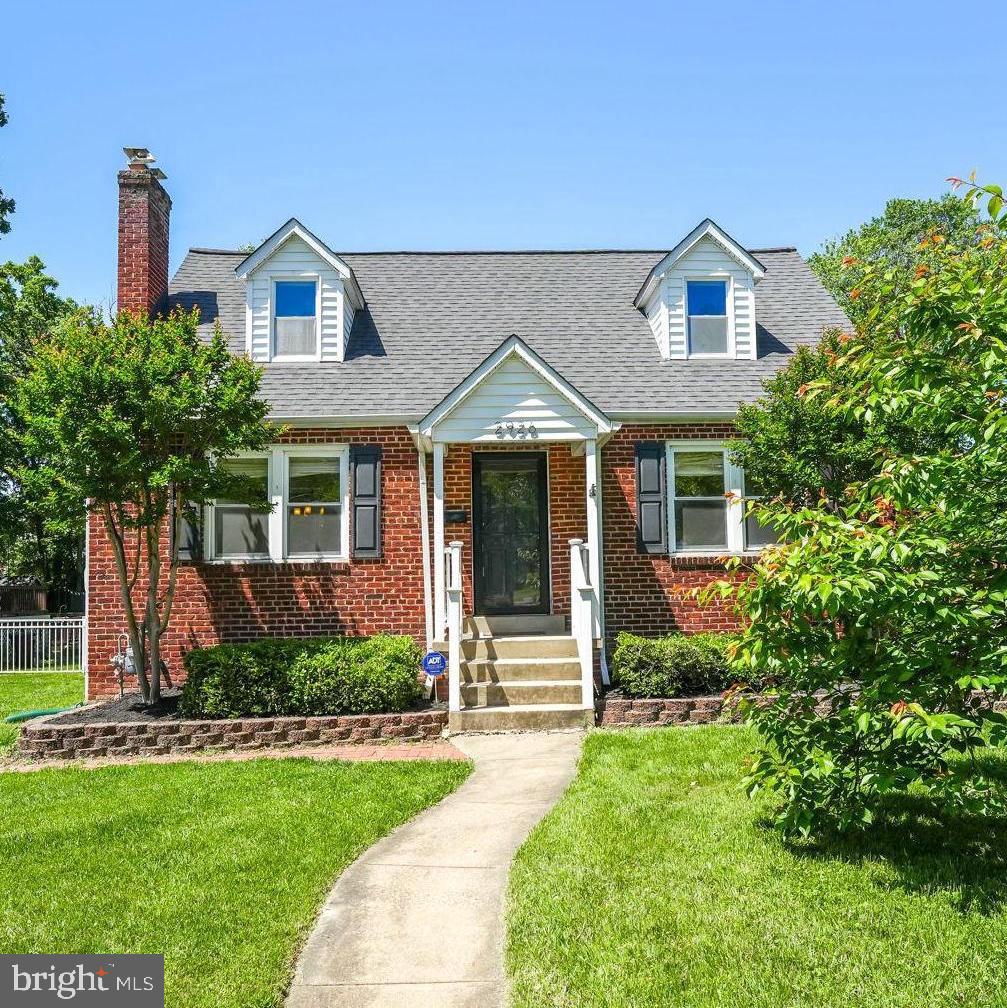 2926 STUART DR, FALLS CHURCH, Virginia 22042, 3 Bedrooms Bedrooms, ,3 BathroomsBathrooms,Residential,For sale,2926 STUART DR,VAFX2233474 MLS # VAFX2233474