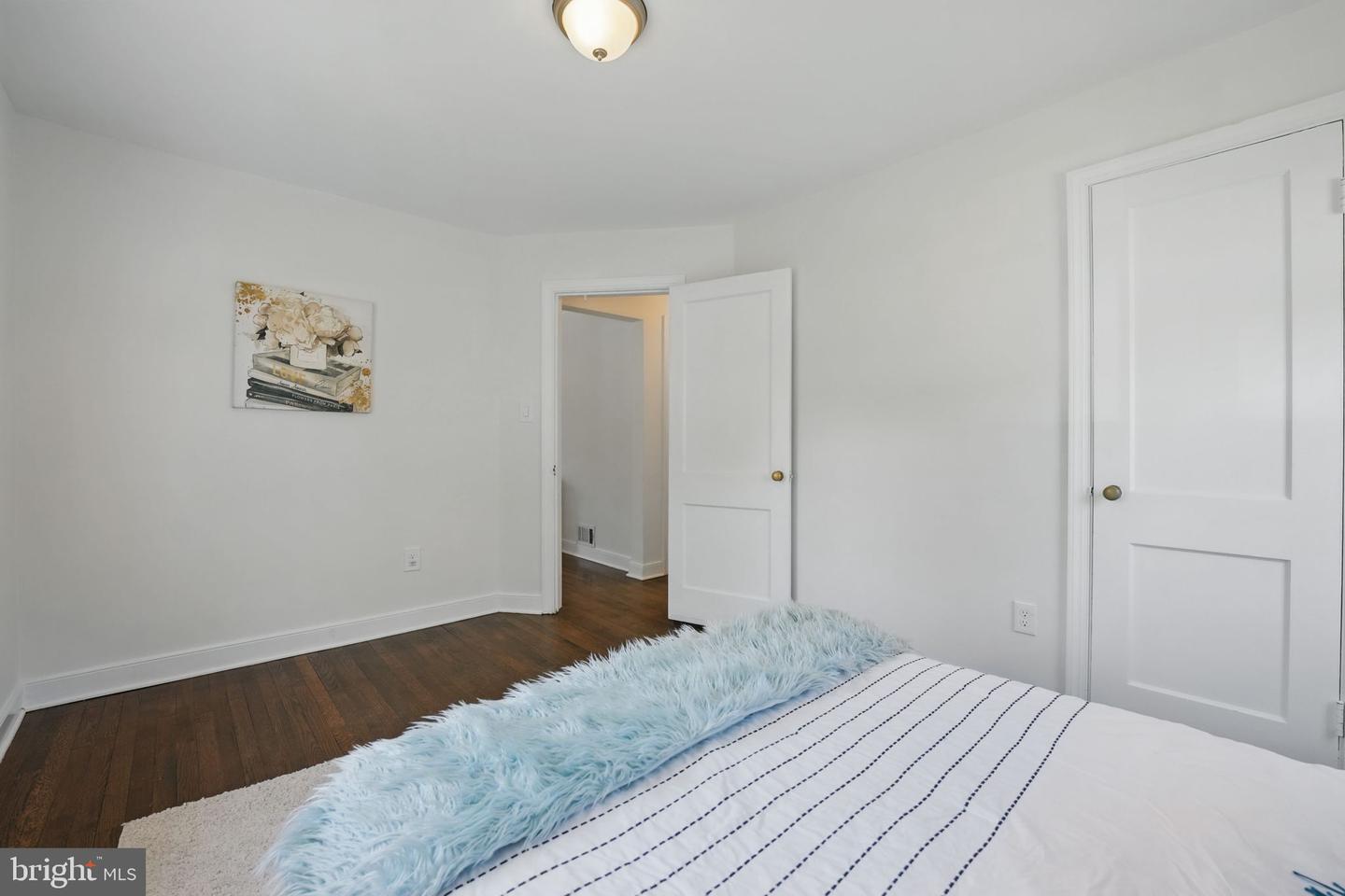 2926 STUART DR, FALLS CHURCH, Virginia 22042, 3 Bedrooms Bedrooms, ,3 BathroomsBathrooms,Residential,For sale,2926 STUART DR,VAFX2233474 MLS # VAFX2233474