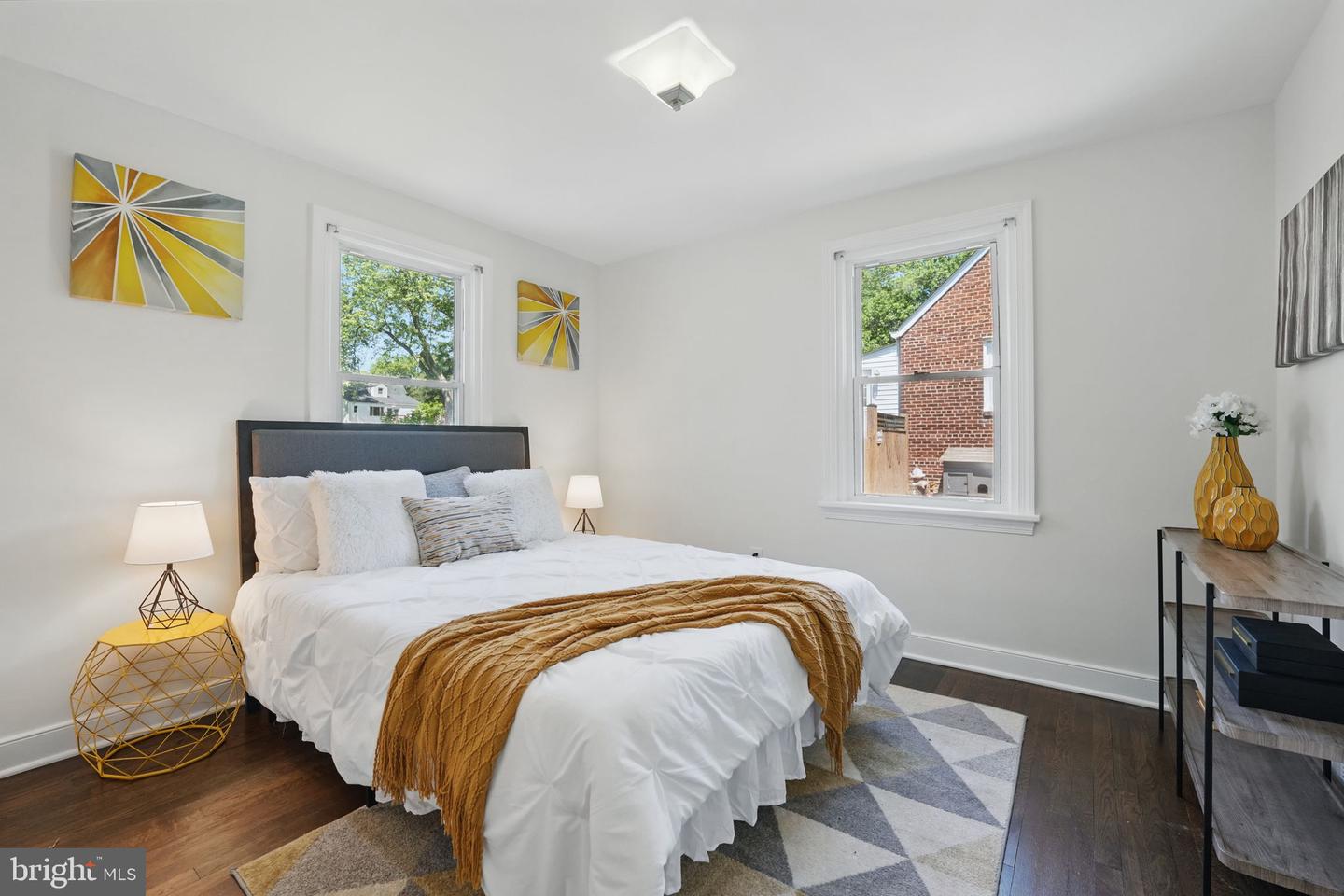 2926 STUART DR, FALLS CHURCH, Virginia 22042, 3 Bedrooms Bedrooms, ,3 BathroomsBathrooms,Residential,For sale,2926 STUART DR,VAFX2233474 MLS # VAFX2233474