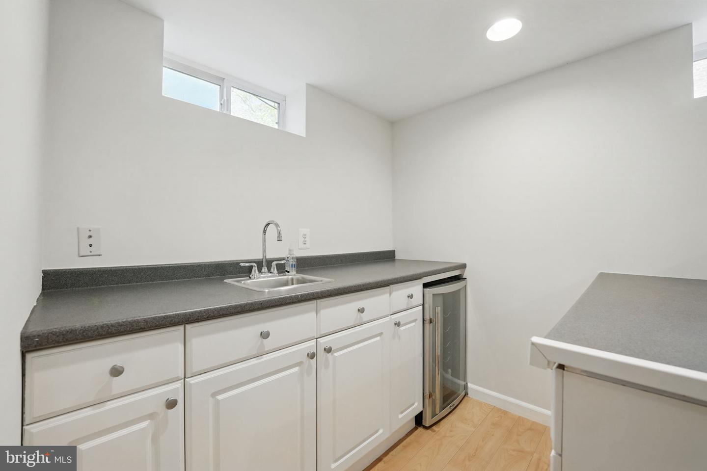 2926 STUART DR, FALLS CHURCH, Virginia 22042, 3 Bedrooms Bedrooms, ,3 BathroomsBathrooms,Residential,For sale,2926 STUART DR,VAFX2233474 MLS # VAFX2233474