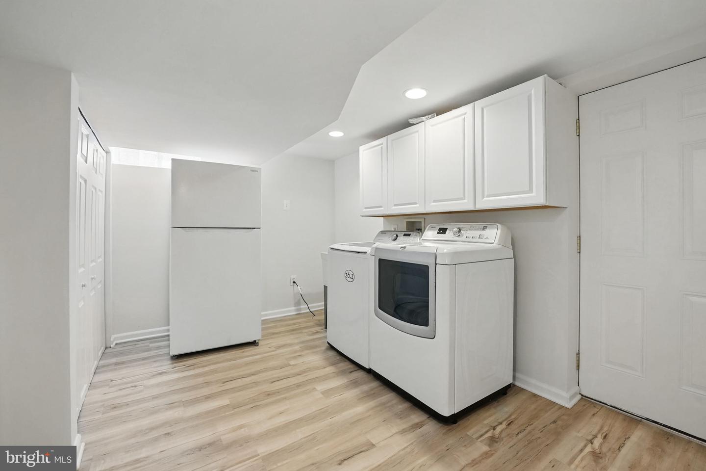 2926 STUART DR, FALLS CHURCH, Virginia 22042, 3 Bedrooms Bedrooms, ,3 BathroomsBathrooms,Residential,For sale,2926 STUART DR,VAFX2233474 MLS # VAFX2233474